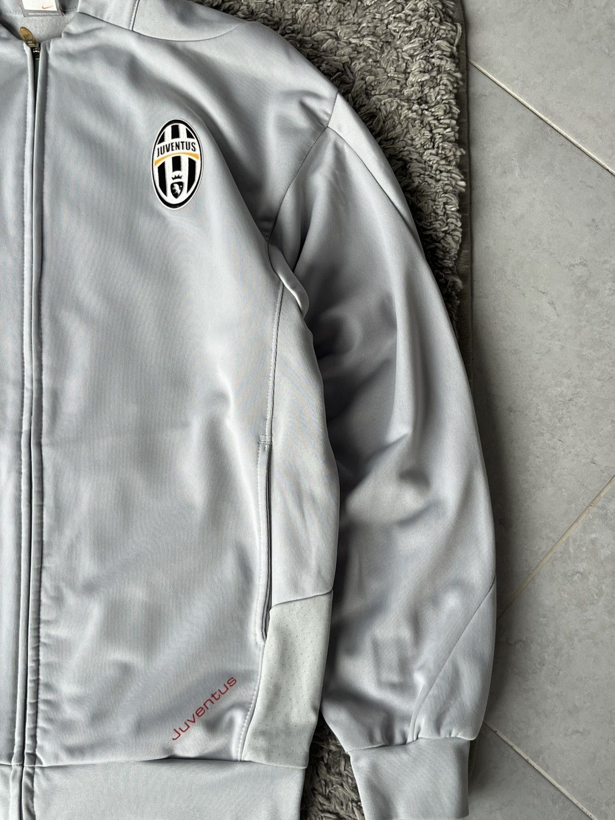Nike Vintage Olymp Nike Soccer football team Juventus Size US S / EU 44-46 / 1 - 3 Thumbnail