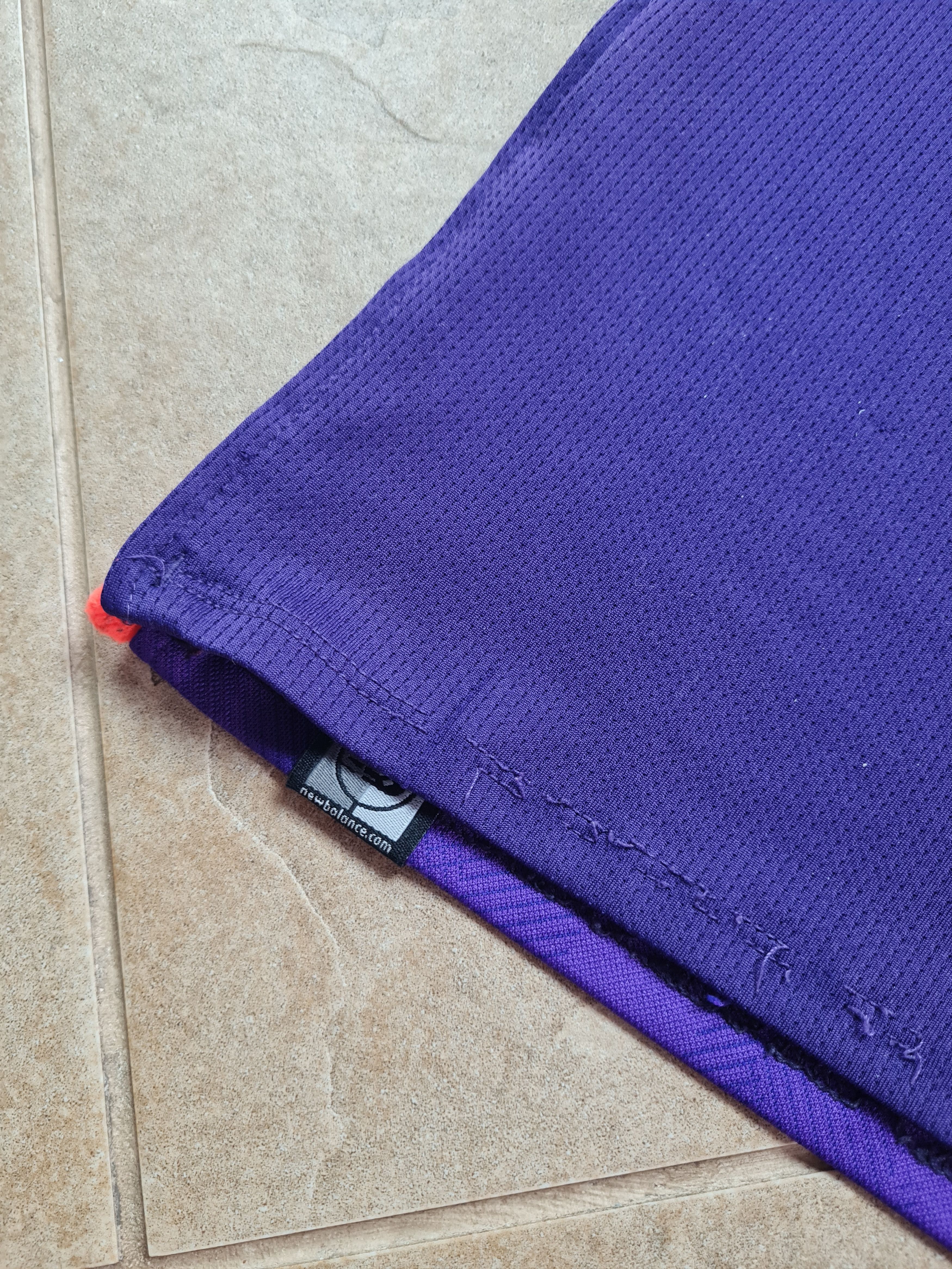 New Balance LIVERPOOL ENGLAND FOOTBALL 2018/2019 AWAY SHIRT SZ M Size US M / EU 48-50 / 2 - 18 Thumbnail