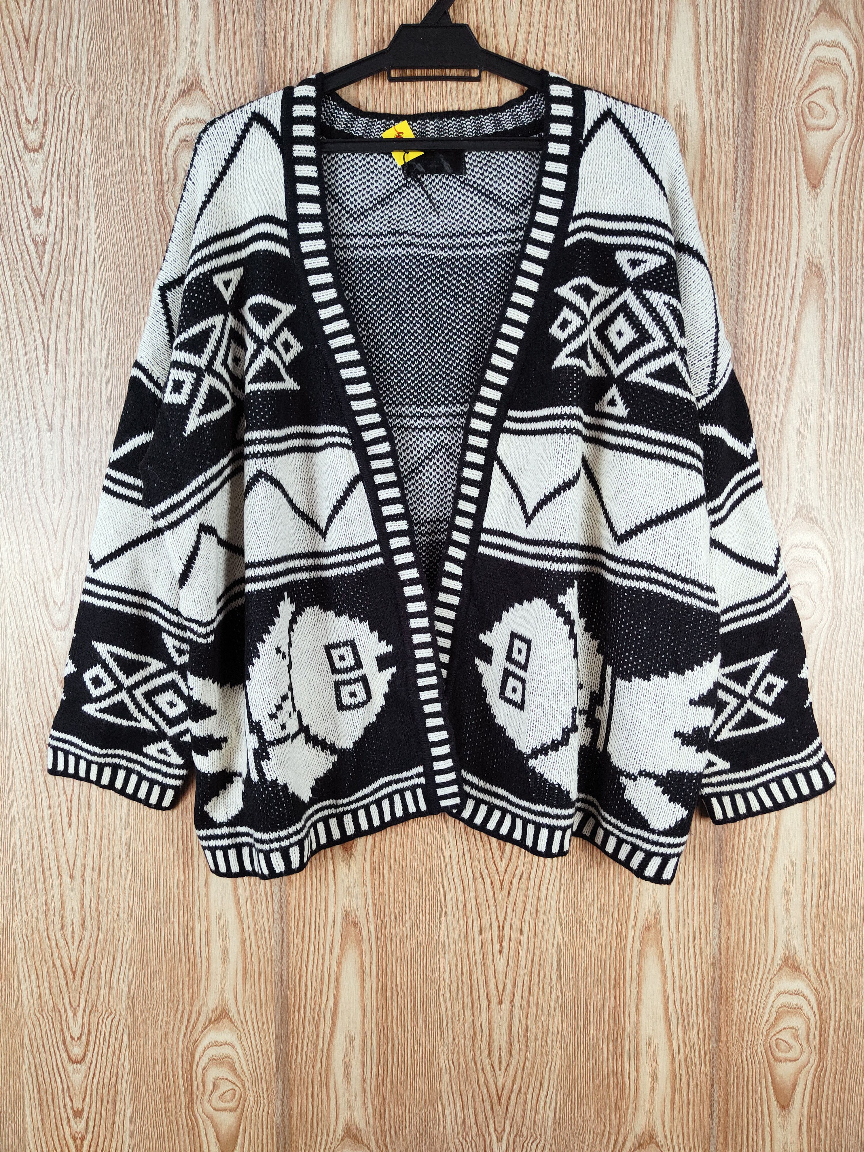 Japanese Brand Vintage Salon Black White Knitwear Cardigan #W130 Size US L / EU 52-54 / 3 - 1 Thumbnail
