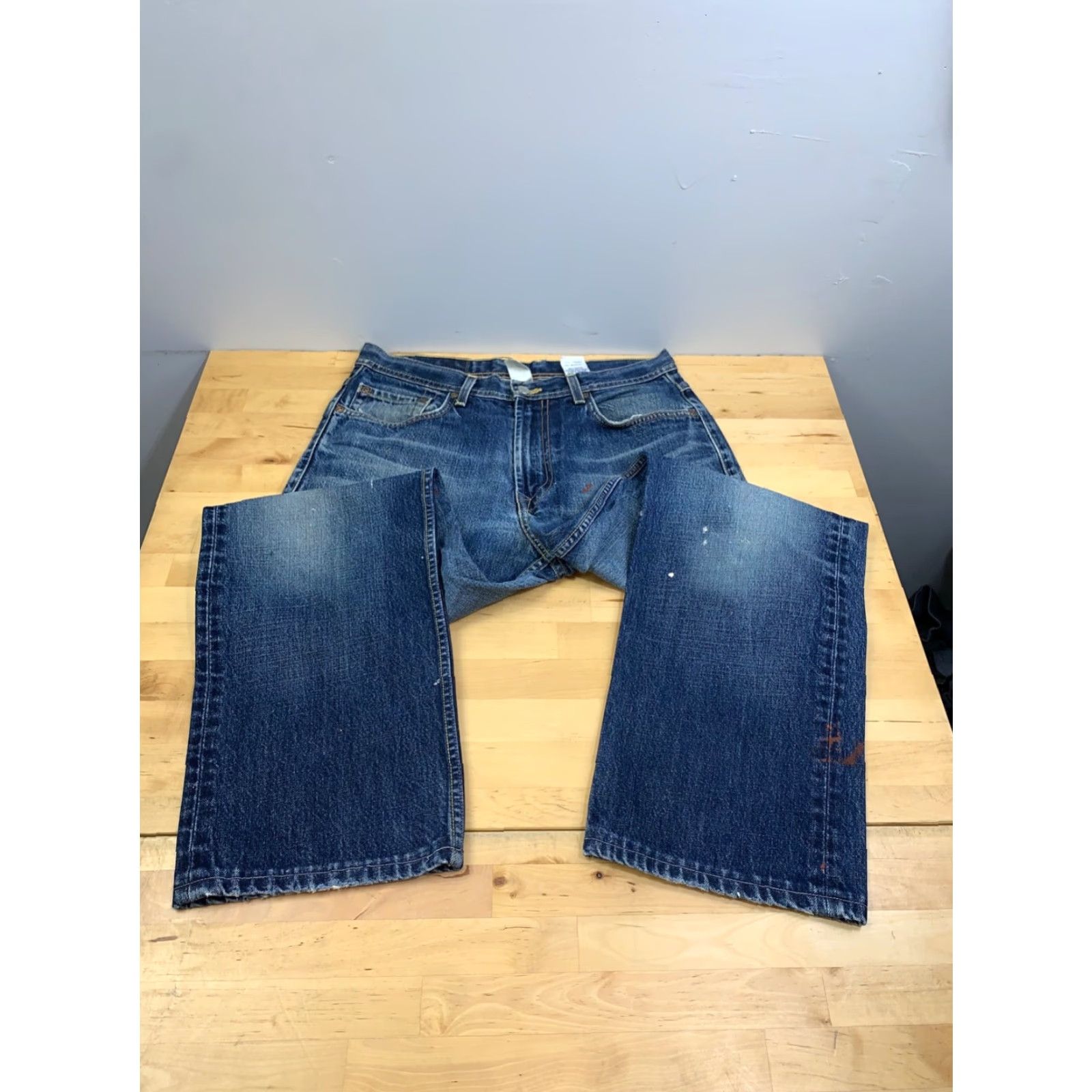 Lucky Brand Lucky Brand Jeans 32x29 Denim Blue 5-Pocket Regular Men Grunge Distress 90s Style Straight Room: N/A Size US 32 / EU 48 - 4 Thumbnail