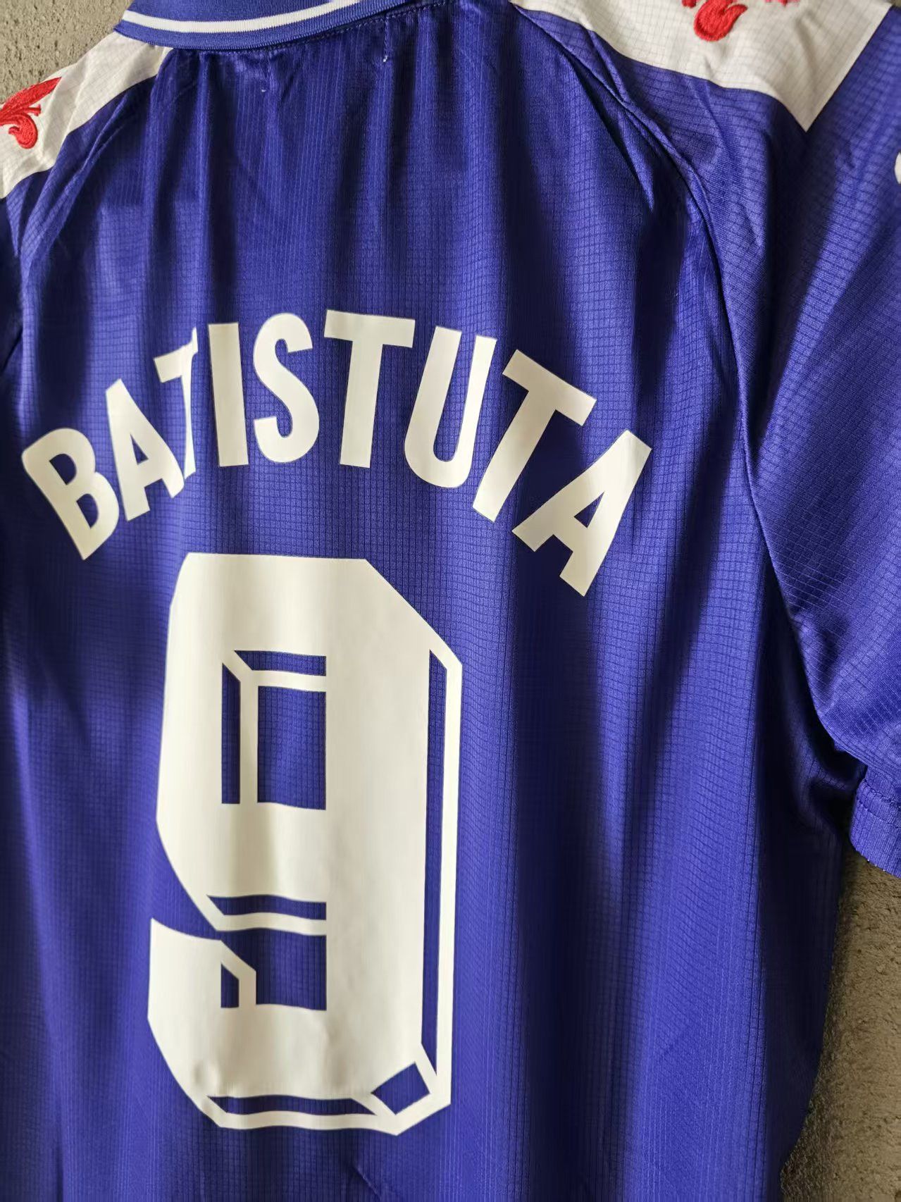 Other 1998 1999 Fiorentina #9 Batistuta Jersey Size US L / EU 52-54 / 3 - 4 Thumbnail