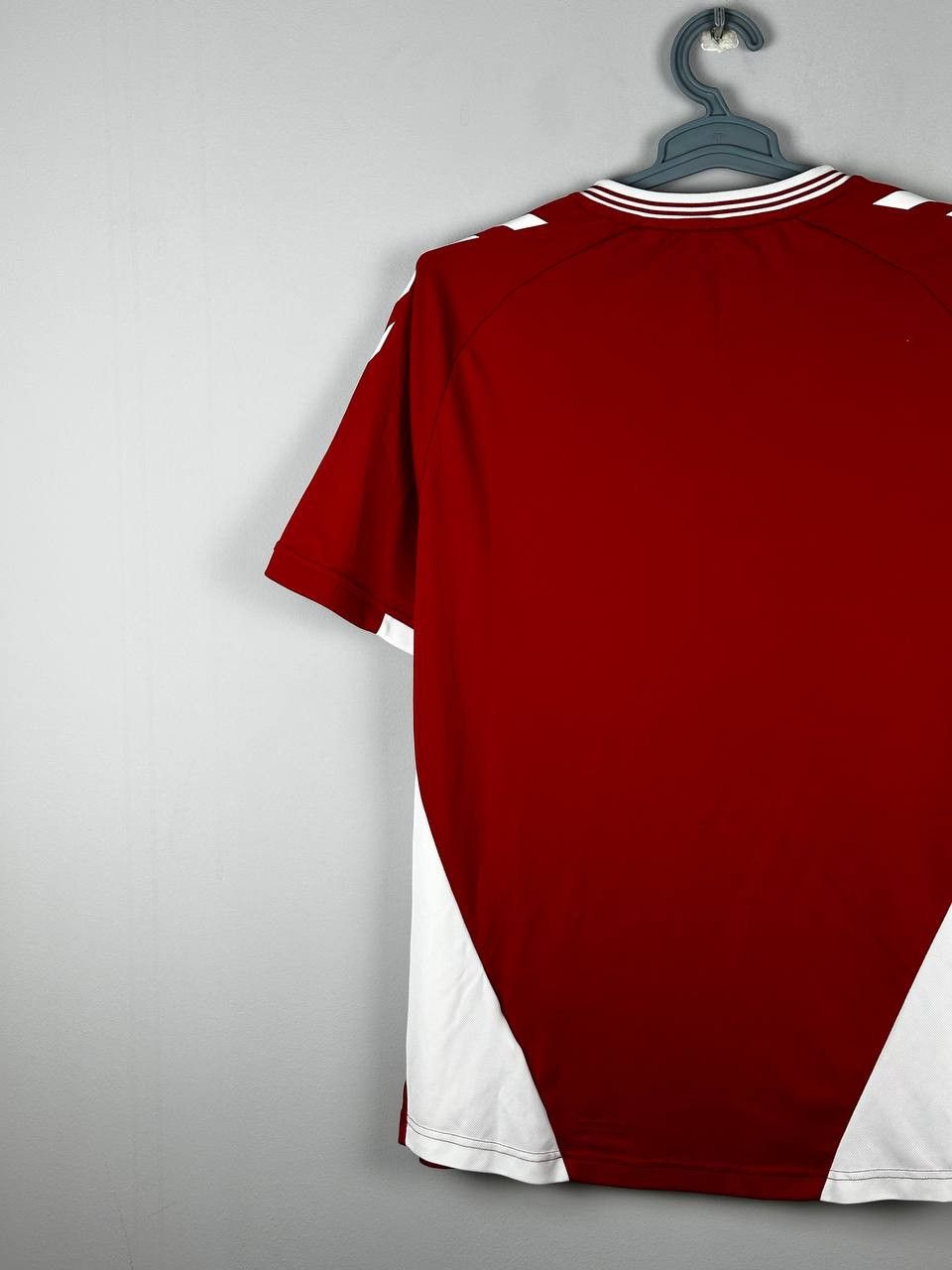 Hummel Middlesbrough 2021/2022 Hummel Home Football Jersey Size XL Size US XL / EU 56 / 4 - 13 Thumbnail