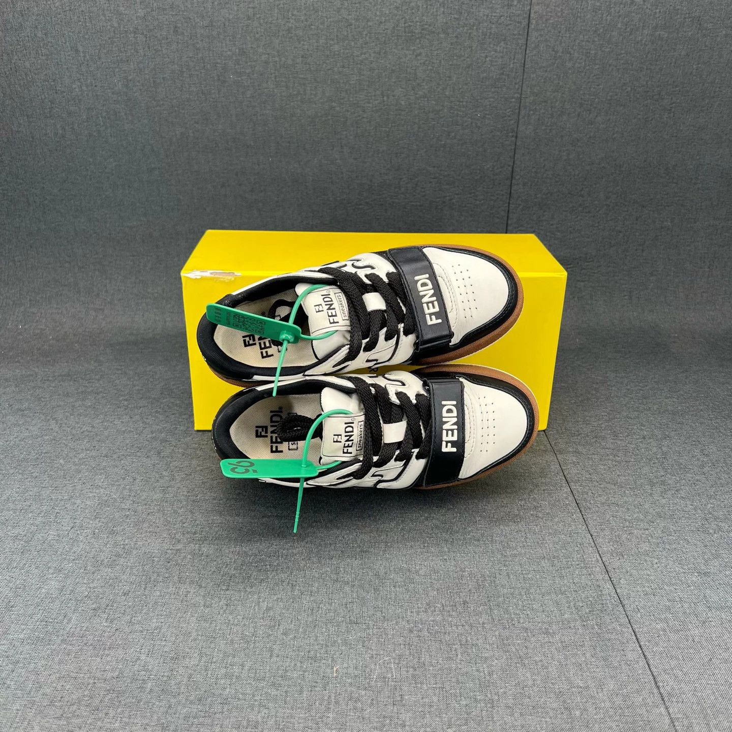 Fendi Fendi Match Women's 35.5 Black/White/Beige 99 New Size US 5 / IT 35 - 7 Thumbnail