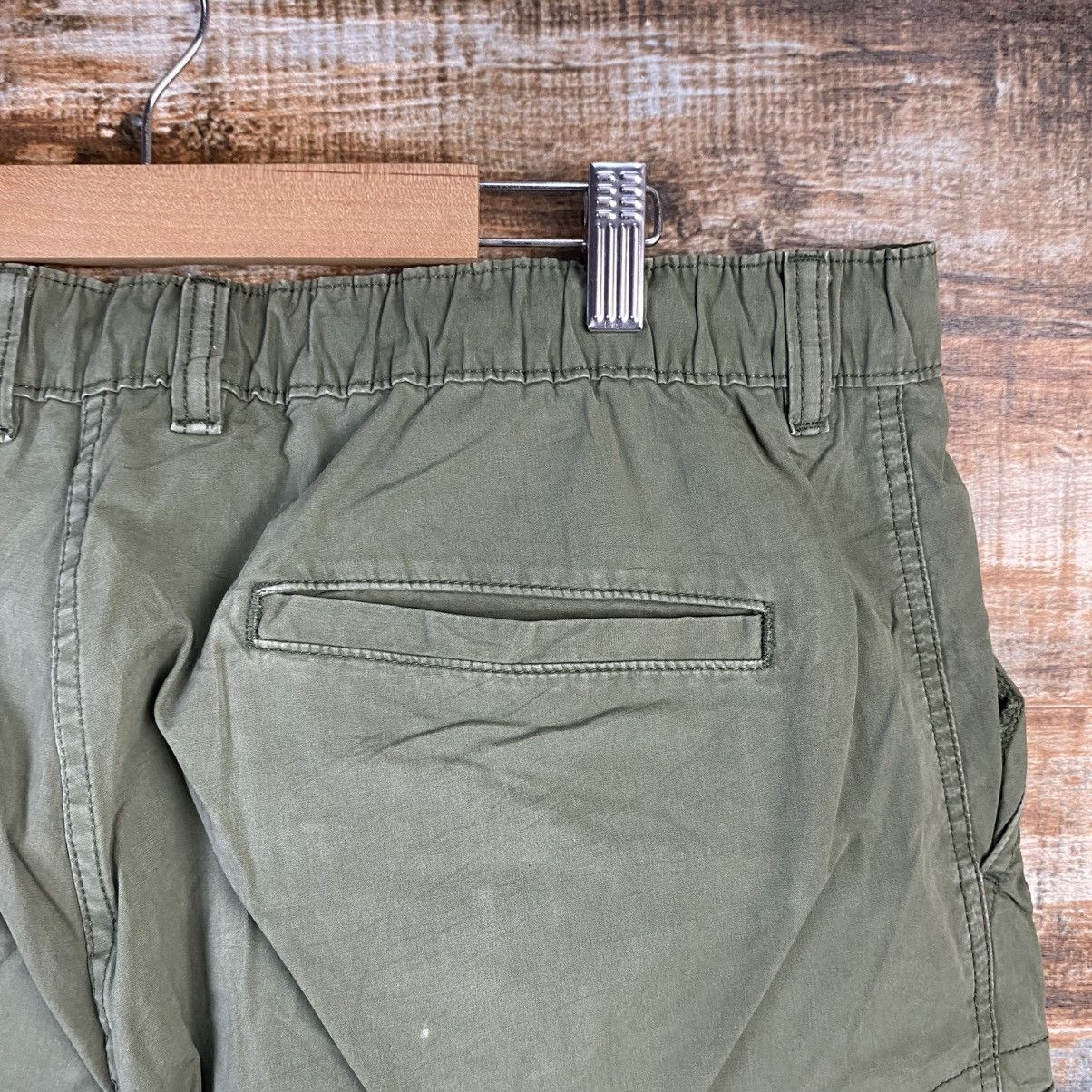 Japanese Brand DL Uniqlo Green Cargo Multipocket Joggers Pants #C892 Size US 35 - 17 Thumbnail