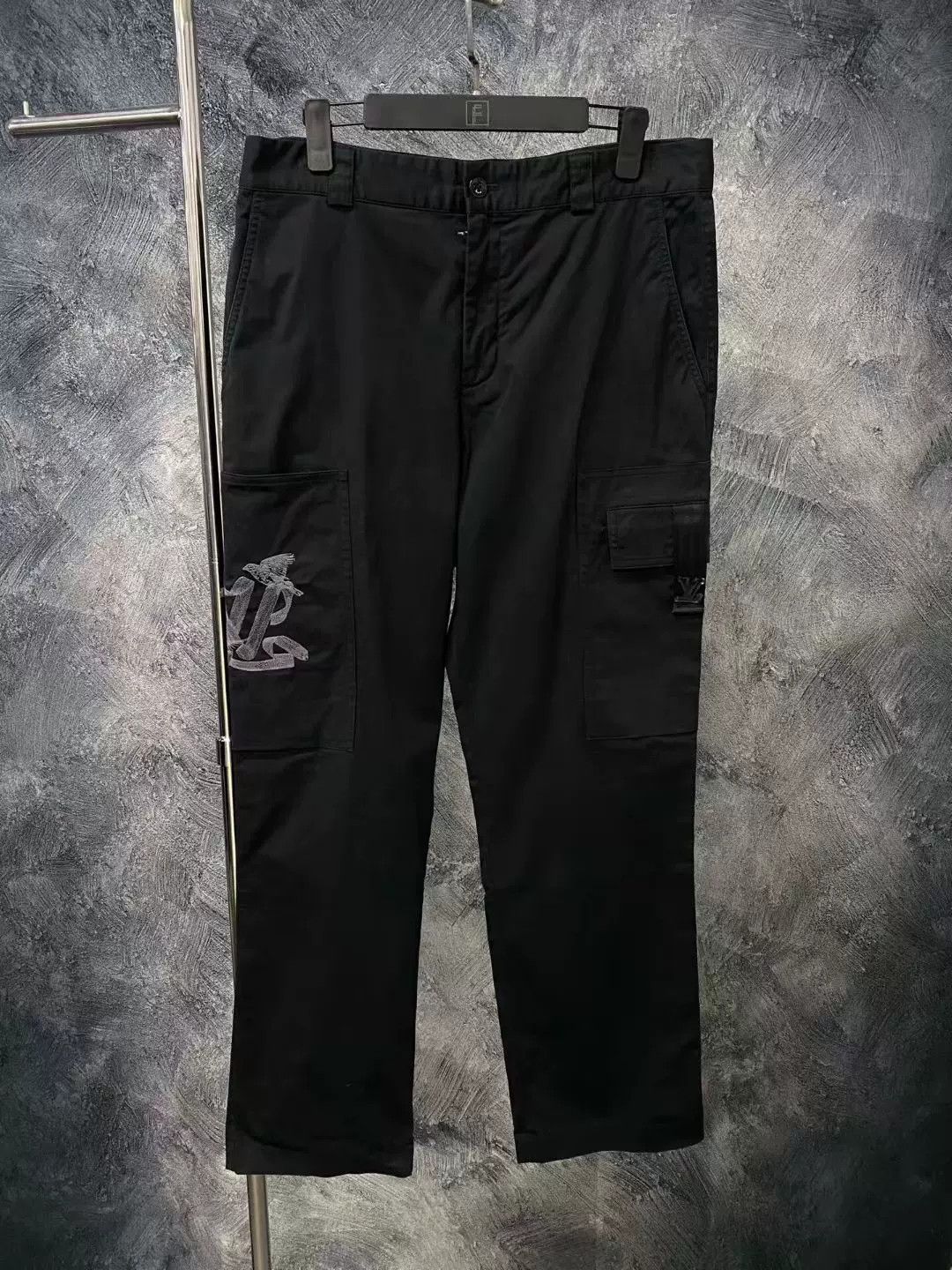 Louis Vuitton Louis Vuitton Black Casual Work Pants FW23 Size US 28 / EU 44 - 1 Thumbnail