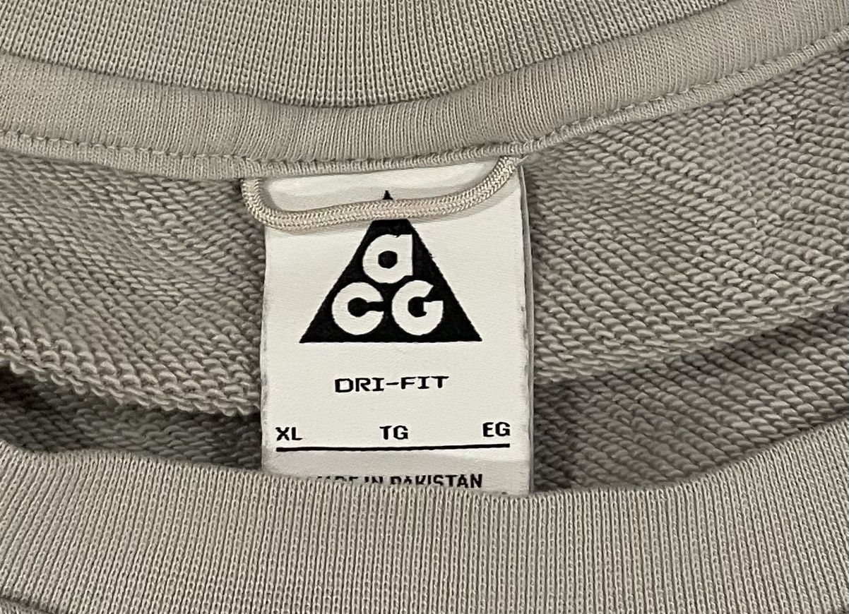 Nike ACG Nike ACG French Terry Crew Sweatshirt DN3914-012 Mens Size X Size US XL / EU 56 / 4 - 3 Thumbnail