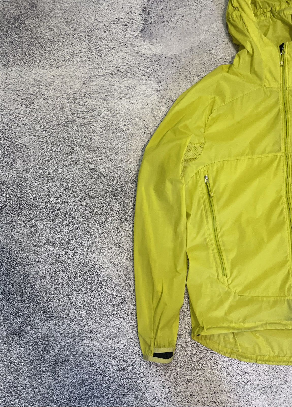 Peak Performance Men’s Peak Performance Nominal J Windbreaker Hooded Jacket M Size US M / EU 48-50 / 2 - 2 Thumbnail
