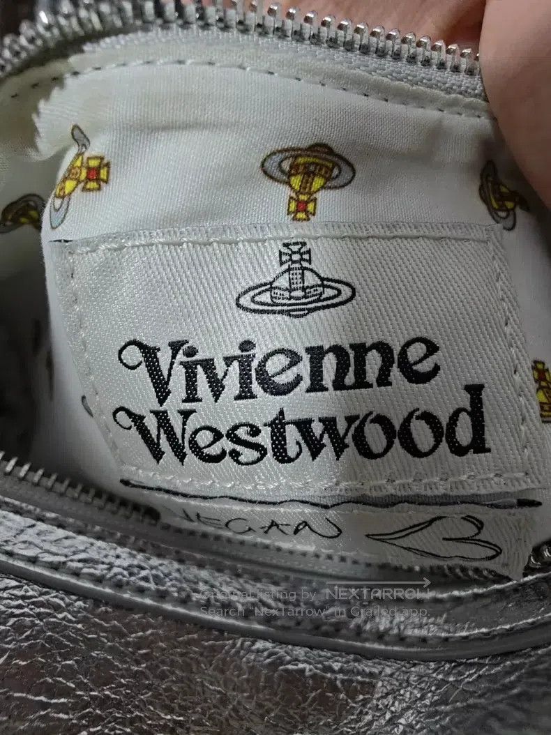 Vivienne Westwood Vivienne Westwood size os Silver cylindrical bag Size ONE SIZE - 7 Thumbnail