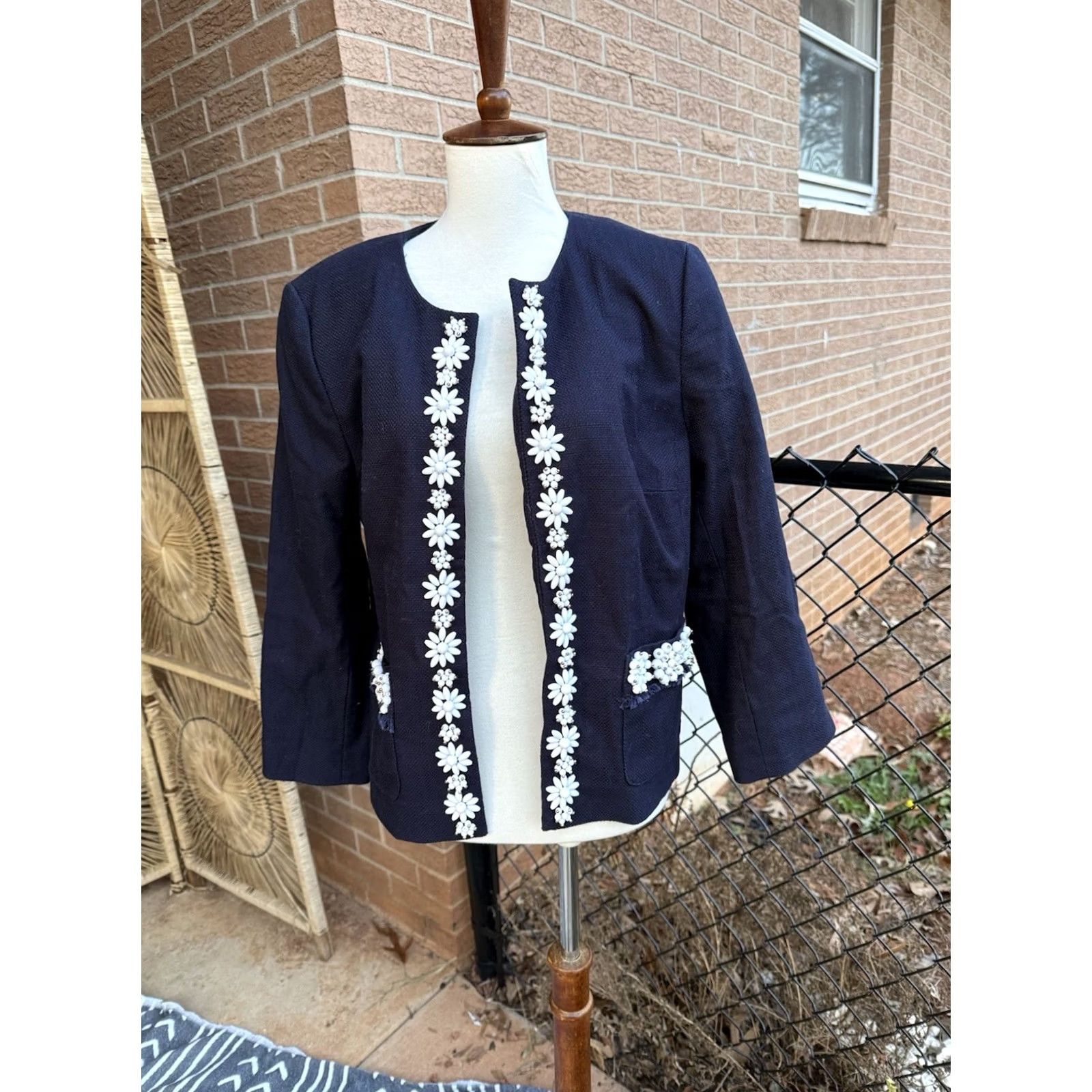Talbots Talbots Hand-Beaded Jacket Navy White 3/4 Sleeve Petite 16 Beaded Business Casual Womens Jacket Size XXL / US 16-18 / IT 52-54 - 6 Thumbnail