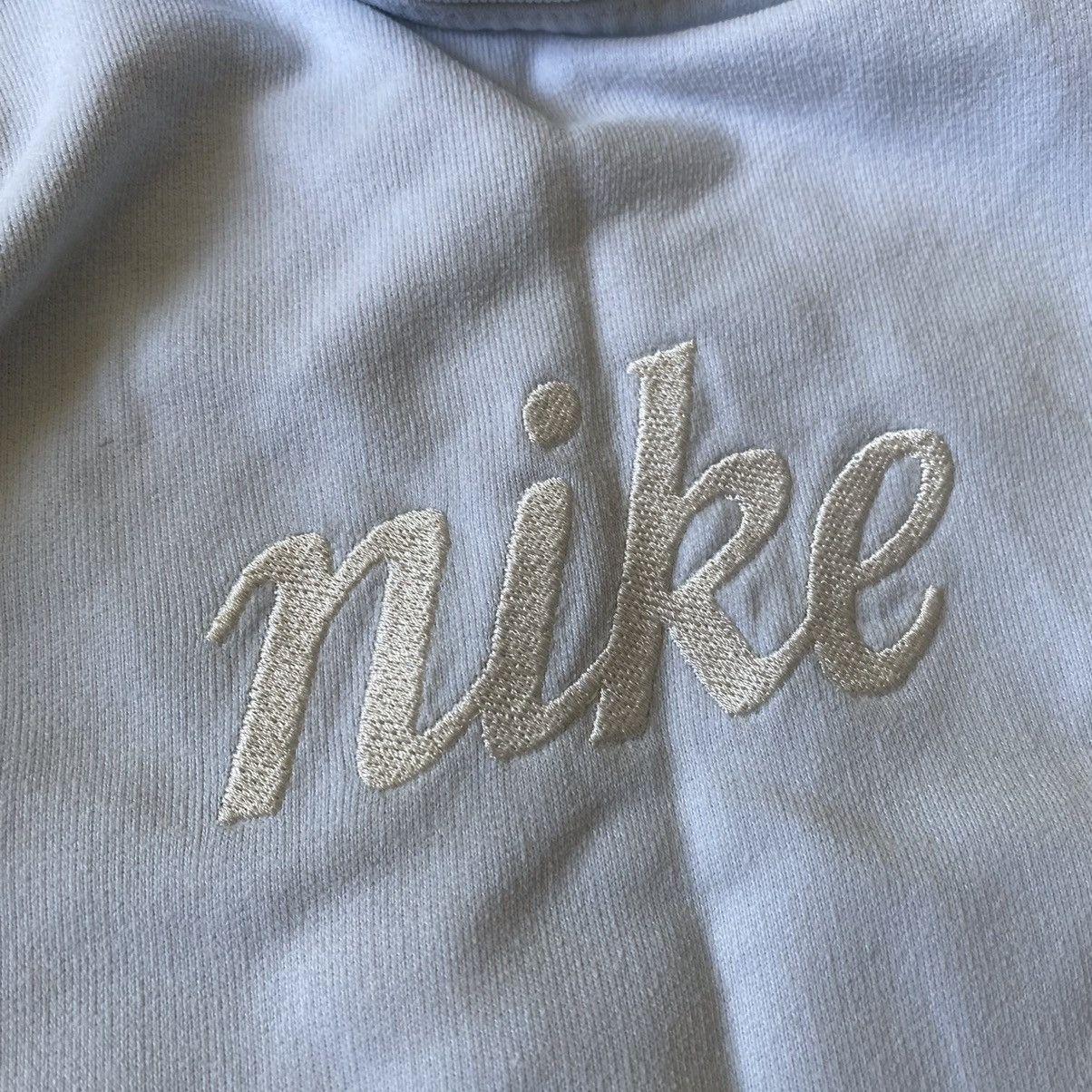 Nike Vintage Nike Center Logo Y2K Size US S / EU 44-46 / 1 - 5 Thumbnail