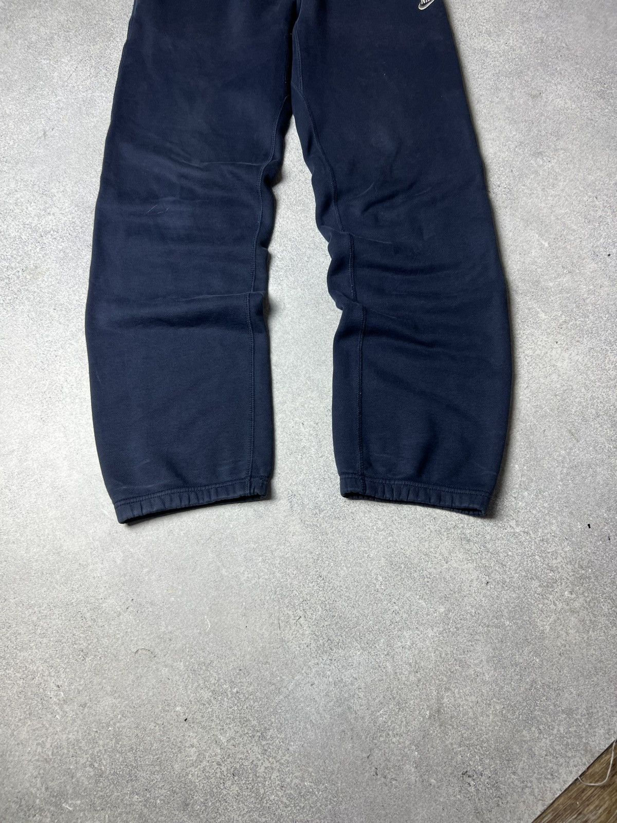Nike Nike Vintage Sweatpants Mini Logo Swoosh Joggers Y2k Style Size US 32 / EU 48 - 2 Thumbnail