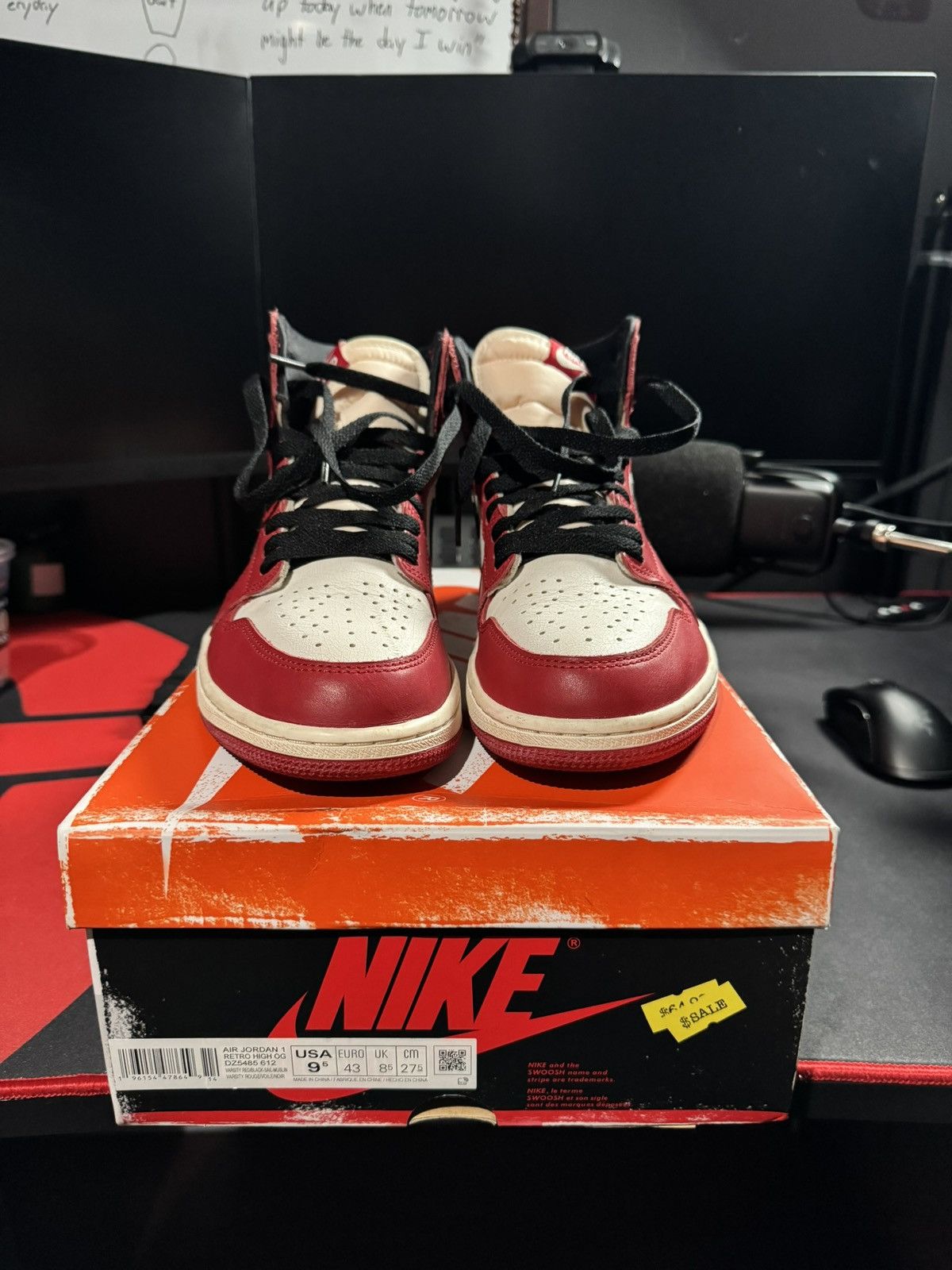 Jordan Brand Jordan 1 Lost in Found Size US 9.5 / EU 42-43 - 4 Thumbnail
