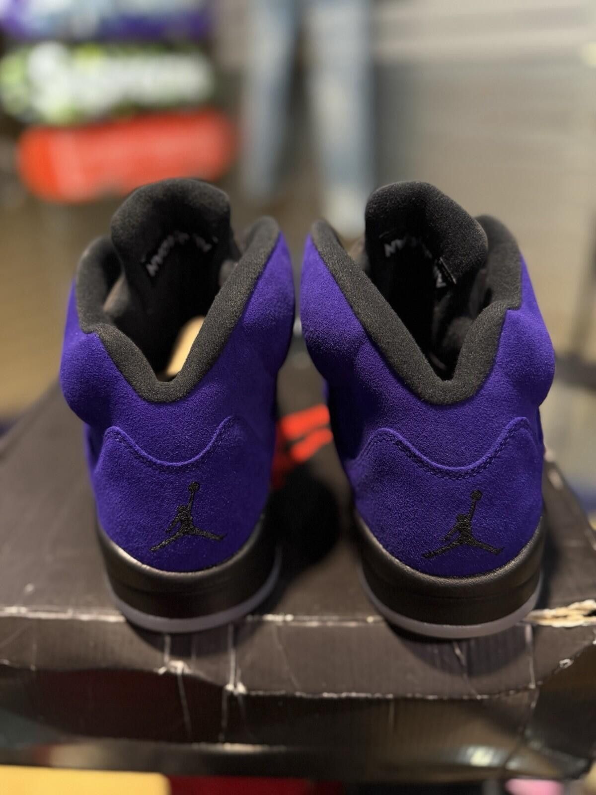 Jordan Brand Jordan 5 Retro Alternate Grape 2020 Size 10 Pre-Owned Purple Size US 10 / EU 43 - 7 Thumbnail