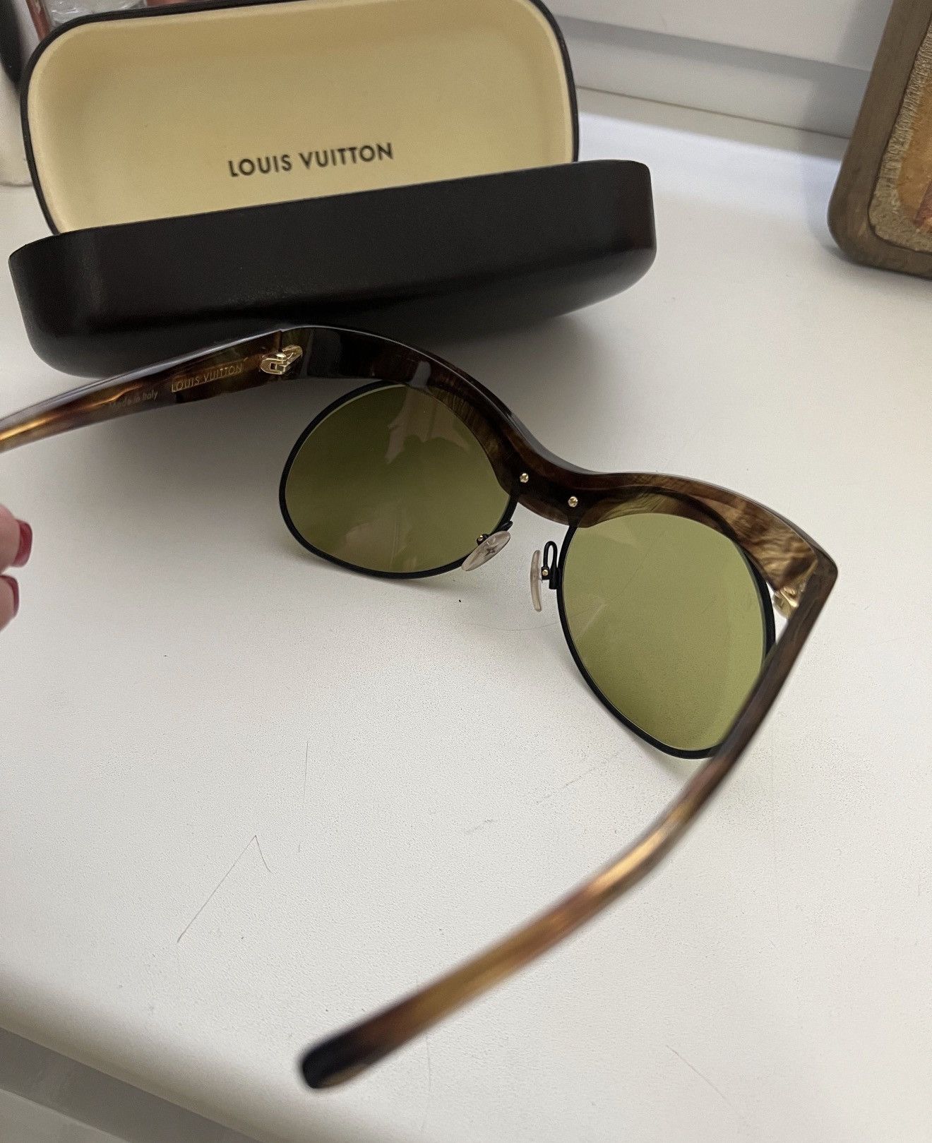 Louis Vuitton LOUIS VUITTON 2015 Natalia Alien Sunglasses Runway LV logo Size ONE SIZE - 7 Thumbnail