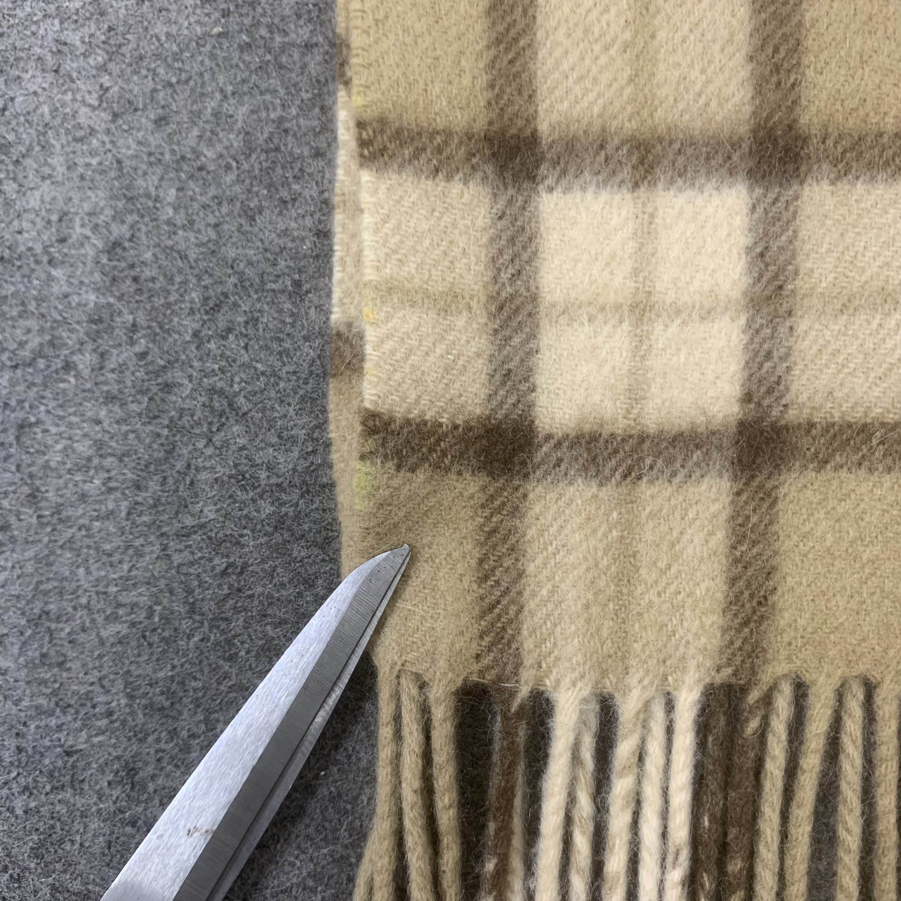 Pierre Cardin Pierre Cardin Scarf Wool Muffler Neck Wrap BL9261 Size ONE SIZE - 7 Thumbnail