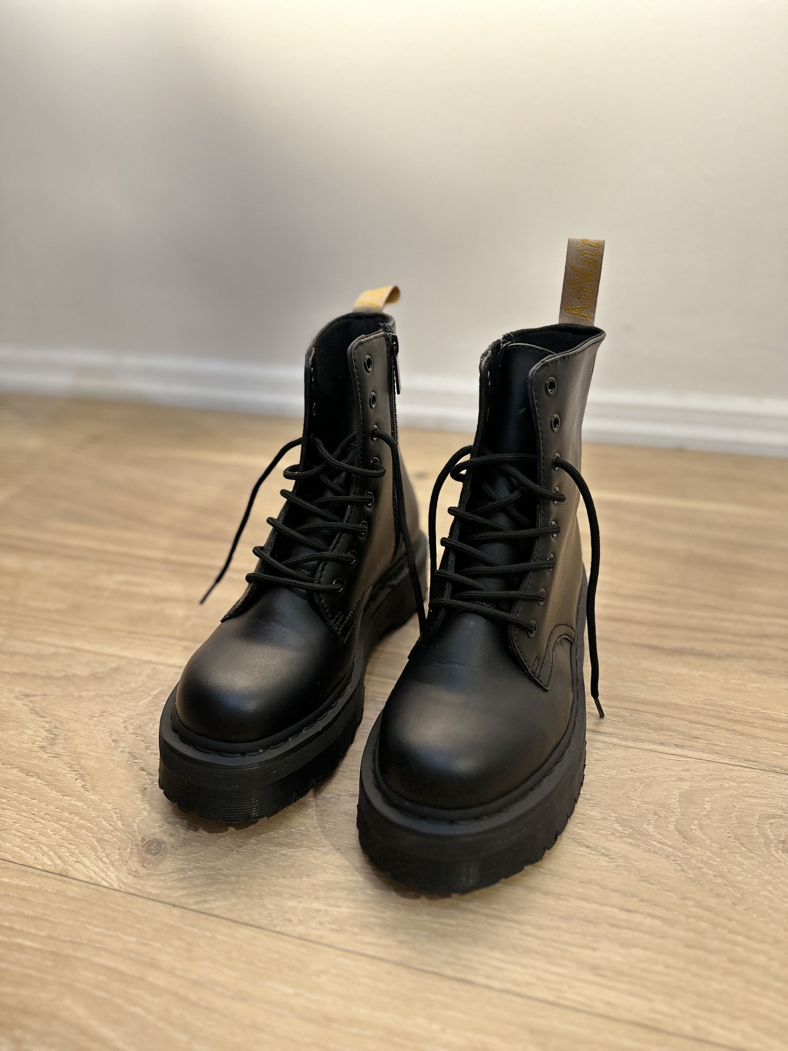 Shoe Dr Martens Jadon Plateau Vegan Vegan Jadon Max Platform Boots