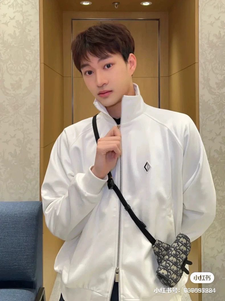 Dior Dior White CD logo glitter sports jacket 2502-Nextarrow Size US L / EU 52-54 / 3 - 8 Thumbnail