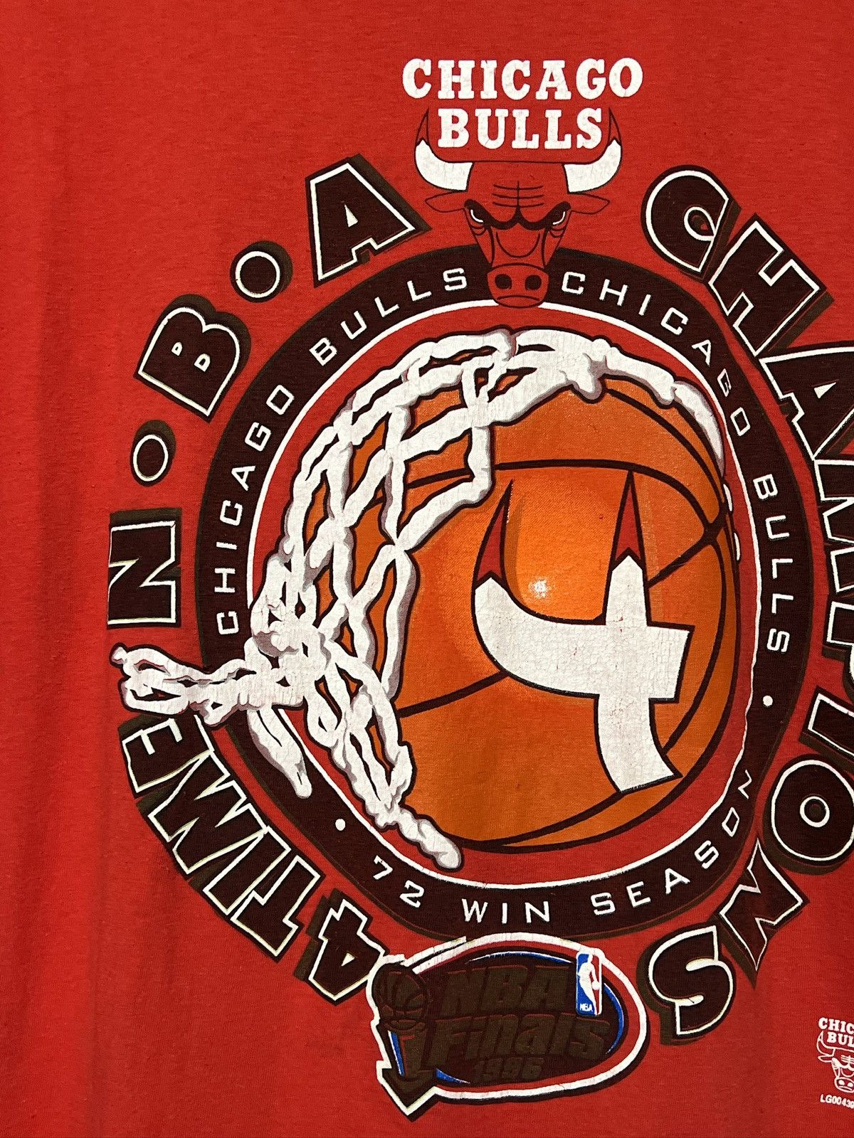 Logo 7 1996 Logo 7 CHICAGO BULLS 4 Time NBA Championship Tee Size US XL / EU 56 / 4 - 2 Thumbnail
