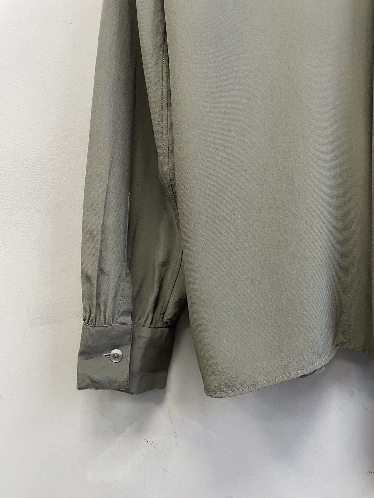 Golden Goose Golden Goose green silk tie-neck shirt minimalist Italy Size M / US 6-8 / IT 42-44 - 13 Thumbnail