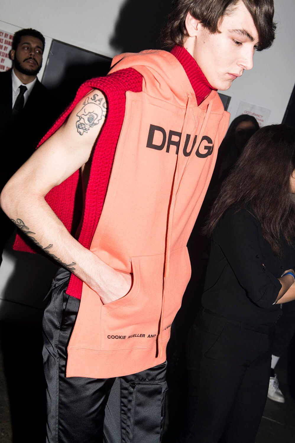 Raf Simons Raf Simons FW18 “Drug$” Backless Hoodie Size US M / EU 48-50 / 2 - 7 Thumbnail