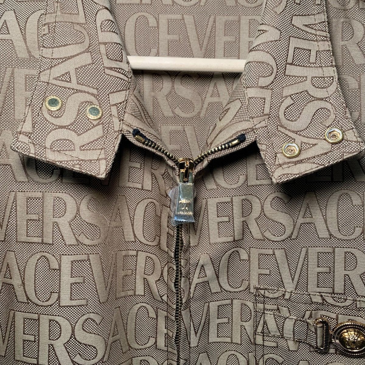 Versace VERSACE Versace Jacquard Allover Over Beige Size US L / EU 52-54 / 3 - 4 Thumbnail