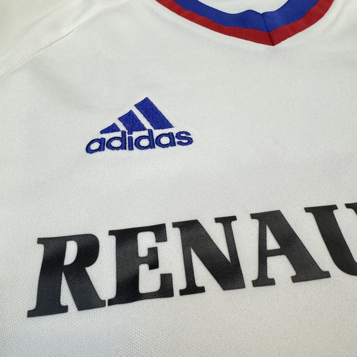 Adidas Olympique Lyonnais 01/02 retro home shirt Size US S / EU 44-46 / 1 - 4 Thumbnail