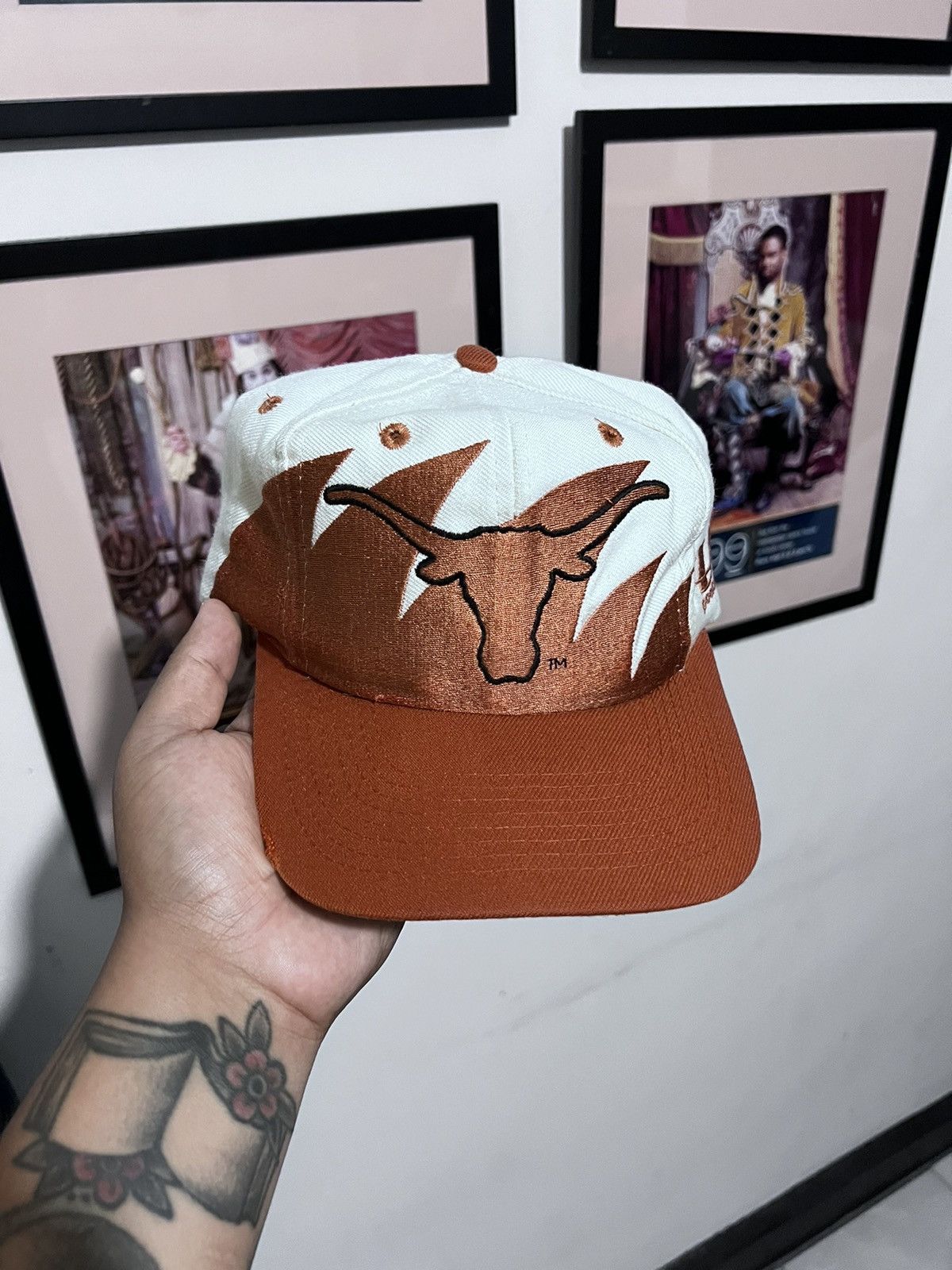 Vintage Texas LongHorns Logo 7 Sharktooth Snapback / Hat offers