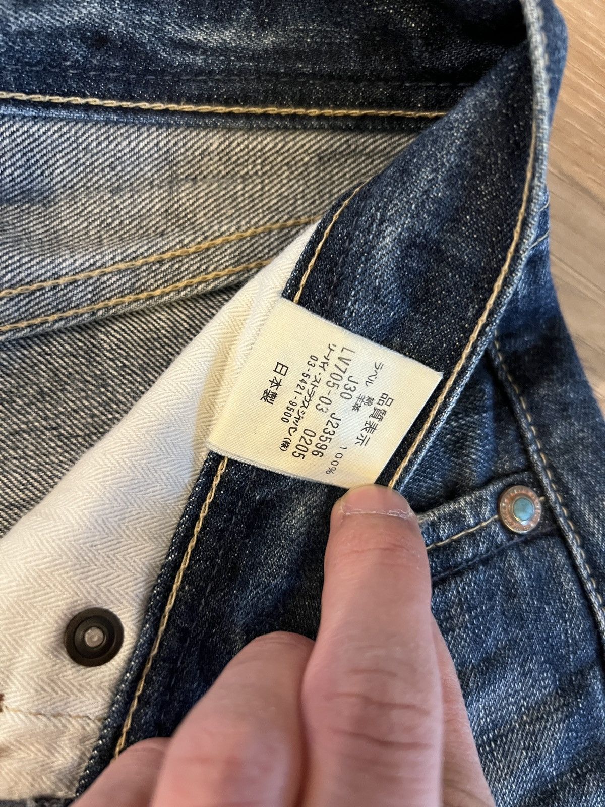 Levi's Vintage Levi Sky Blue Selvedge Denim 501XX Made in Japan Size US 30 / EU 46 - 13 Thumbnail