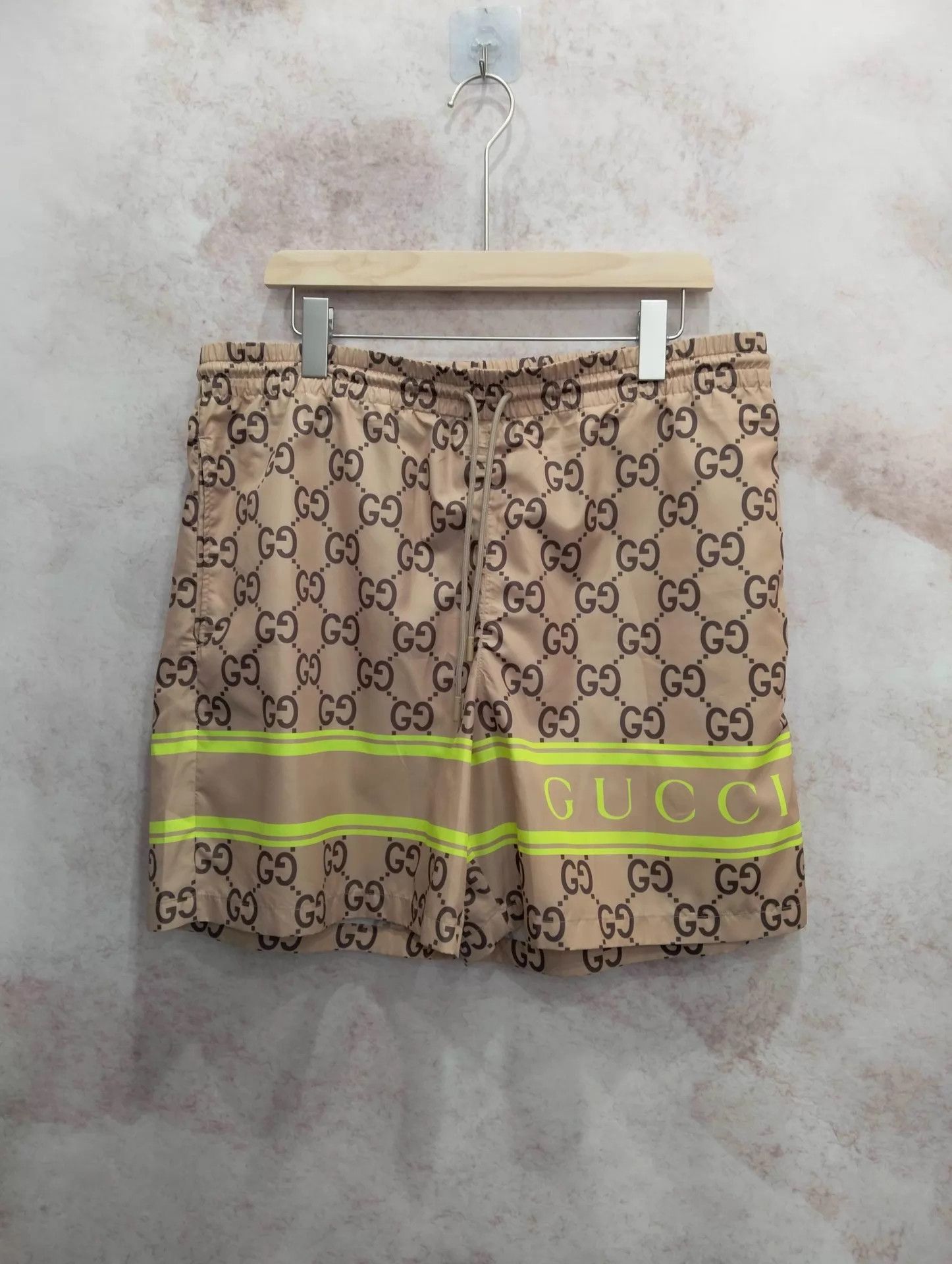 Gucci GUCCI GG Logo Print Elastic Waist Shorts Size 52 Size US 36 / EU 52 - 1 Thumbnail