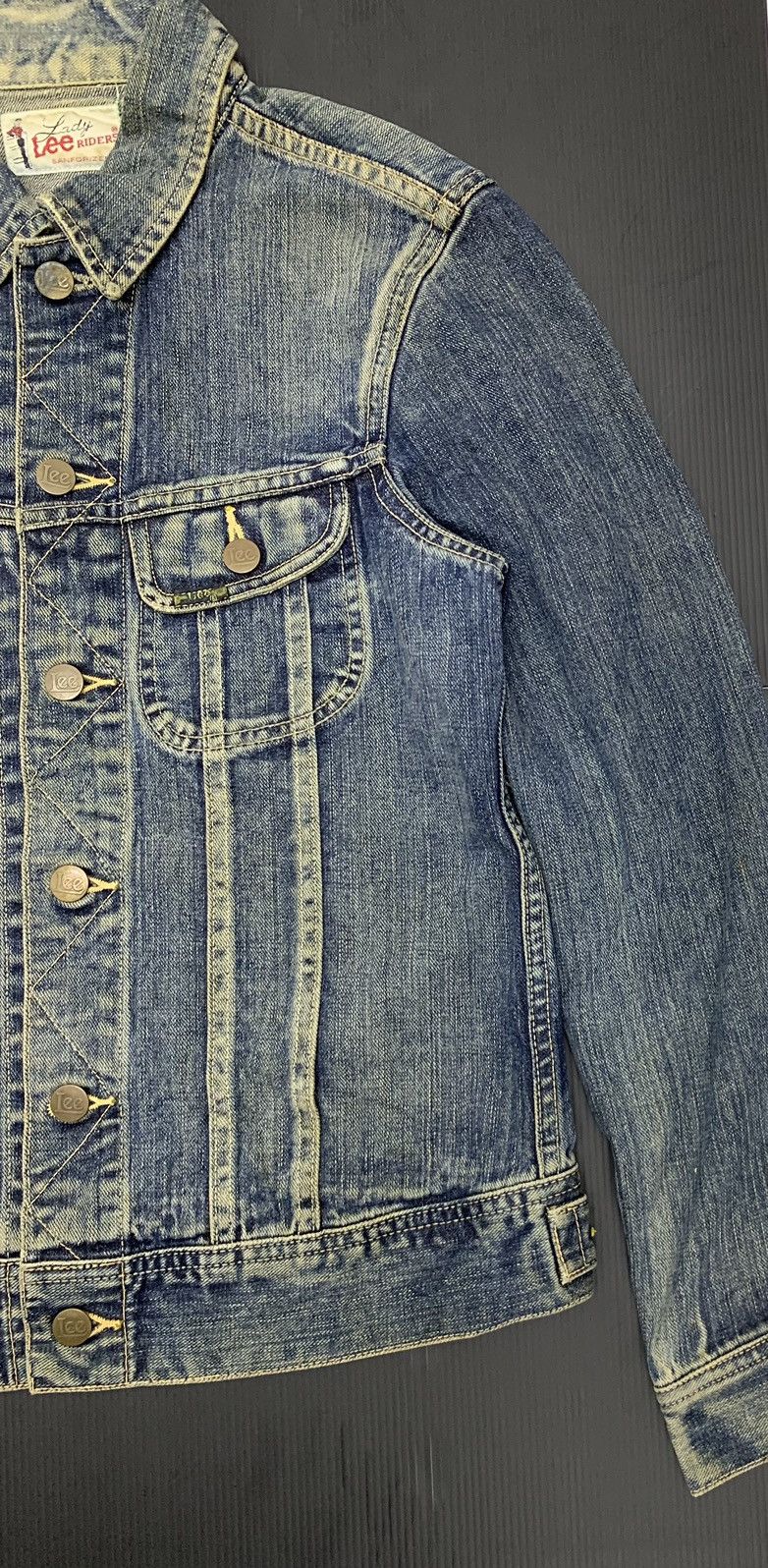 Lee Vintage Thrashed Y2K Lady Lee Riders Trucker Denim Jacket Size S / US 4 / IT 40 - 3 Thumbnail