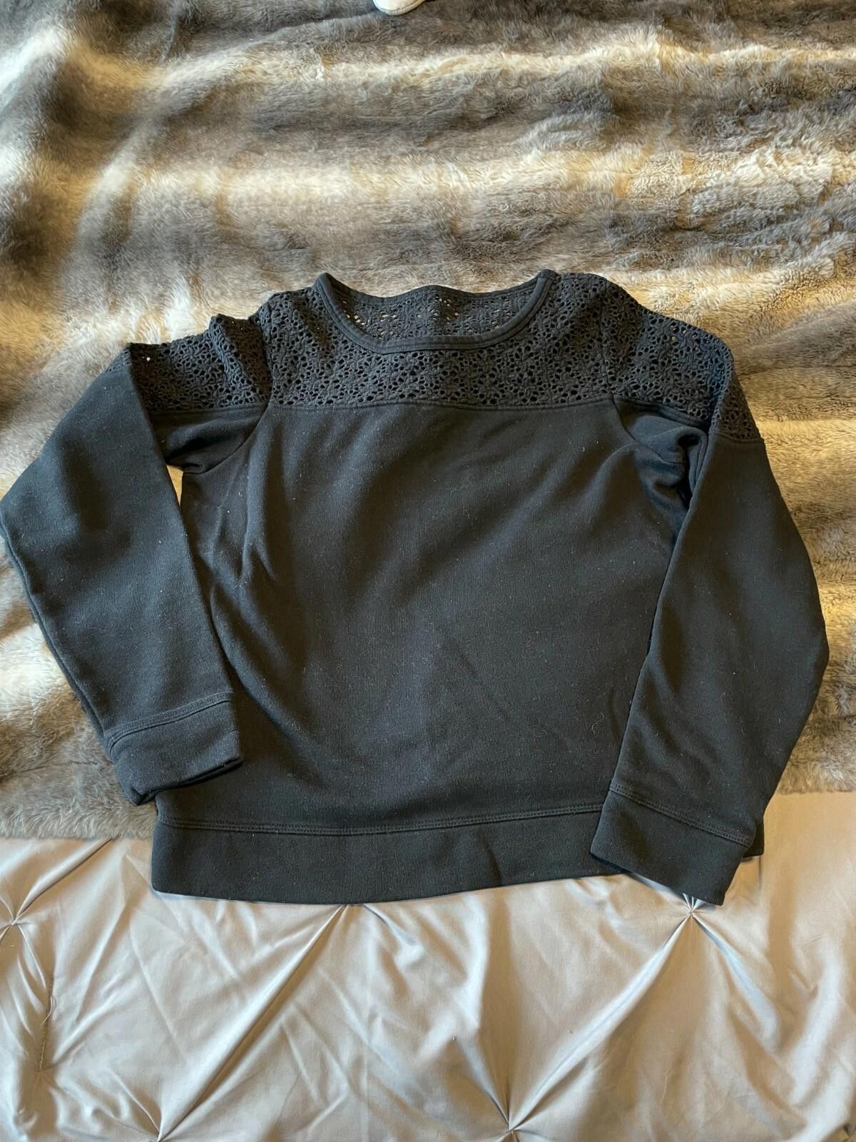 Express Express women's black sweater (Size: XS) Size XS / US 0-2 / IT 36-38 - 1 Thumbnail
