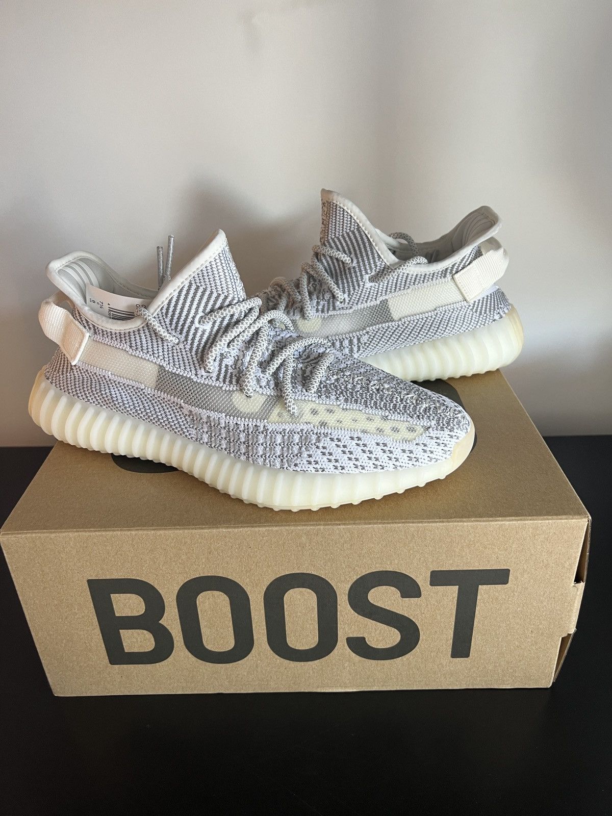 YEEZY BOOST 350 V2 STATIC
