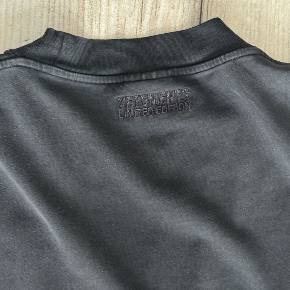 Vetements VETEMENTS LIMITED EDITION logo print t shirt Size US M / EU 48-50 / 2 - 4 Thumbnail