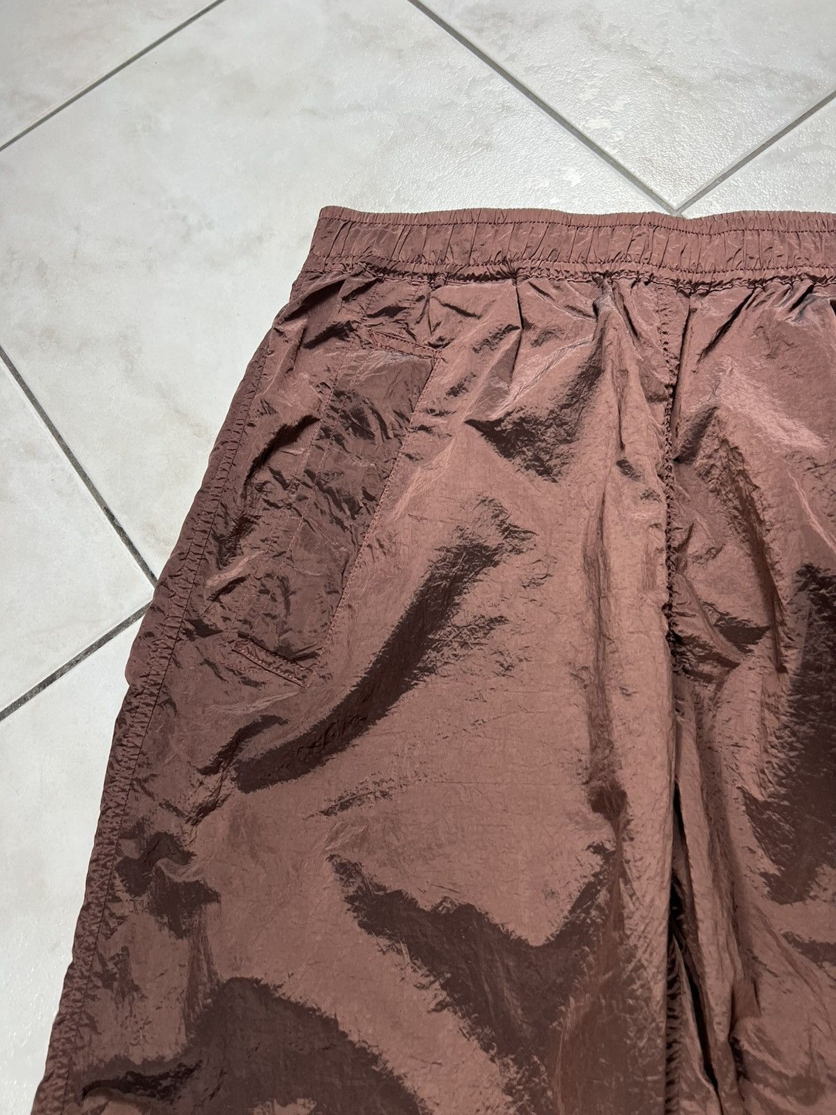 Stone Island Stone Island shiny nylon metal sweatpants burgundy baggy Size US 32 / EU 48 - 7 Thumbnail