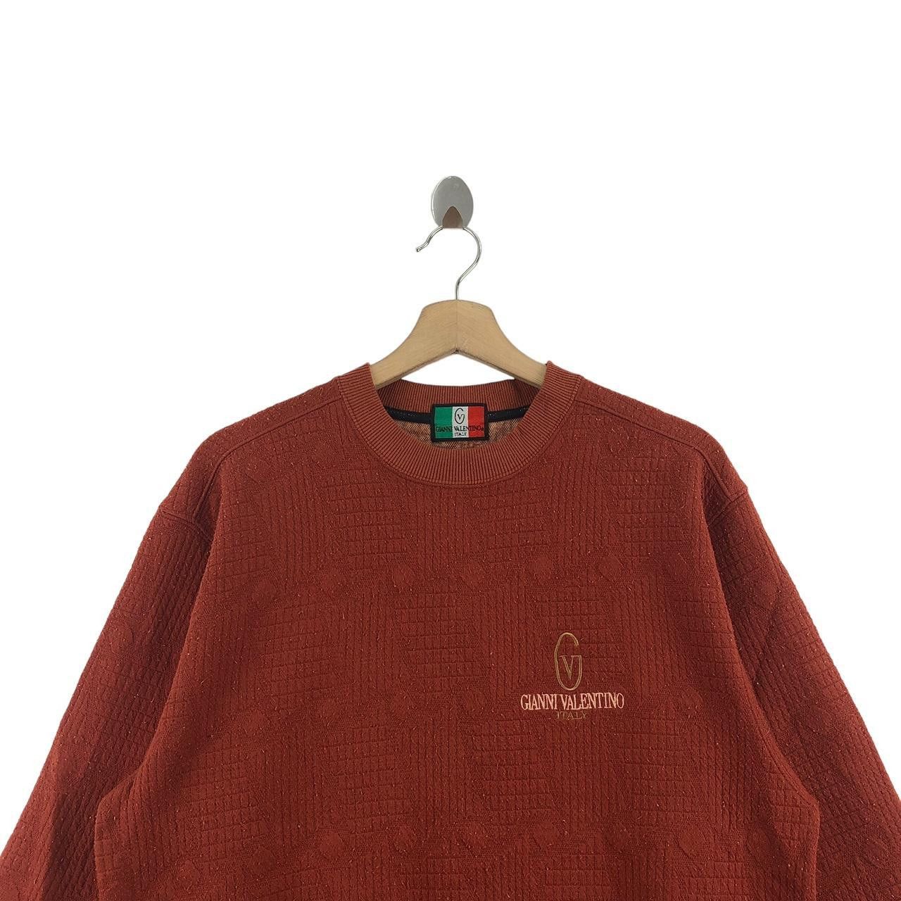 Other Vintage GIANNI VALENTINO ITALY Embossed Sweatshirt Sweater Size M / US 6-8 / IT 42-44 - 3 Thumbnail