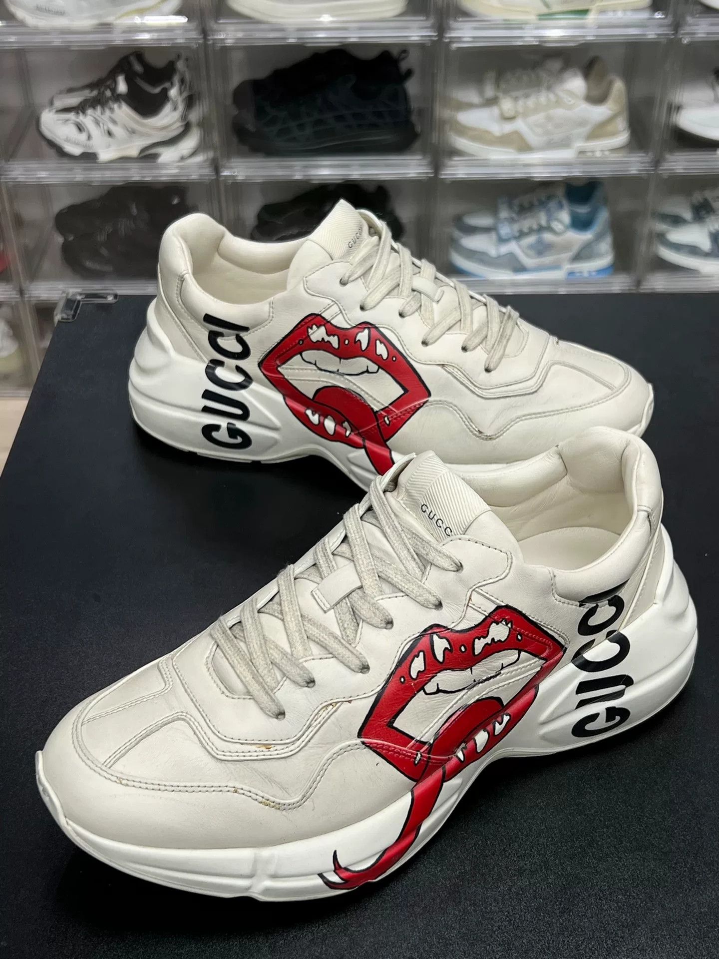 Gucci Gucci Printed Lowtop Sneakers 10 Men Size US 10 / EU 43 - 1 Thumbnail