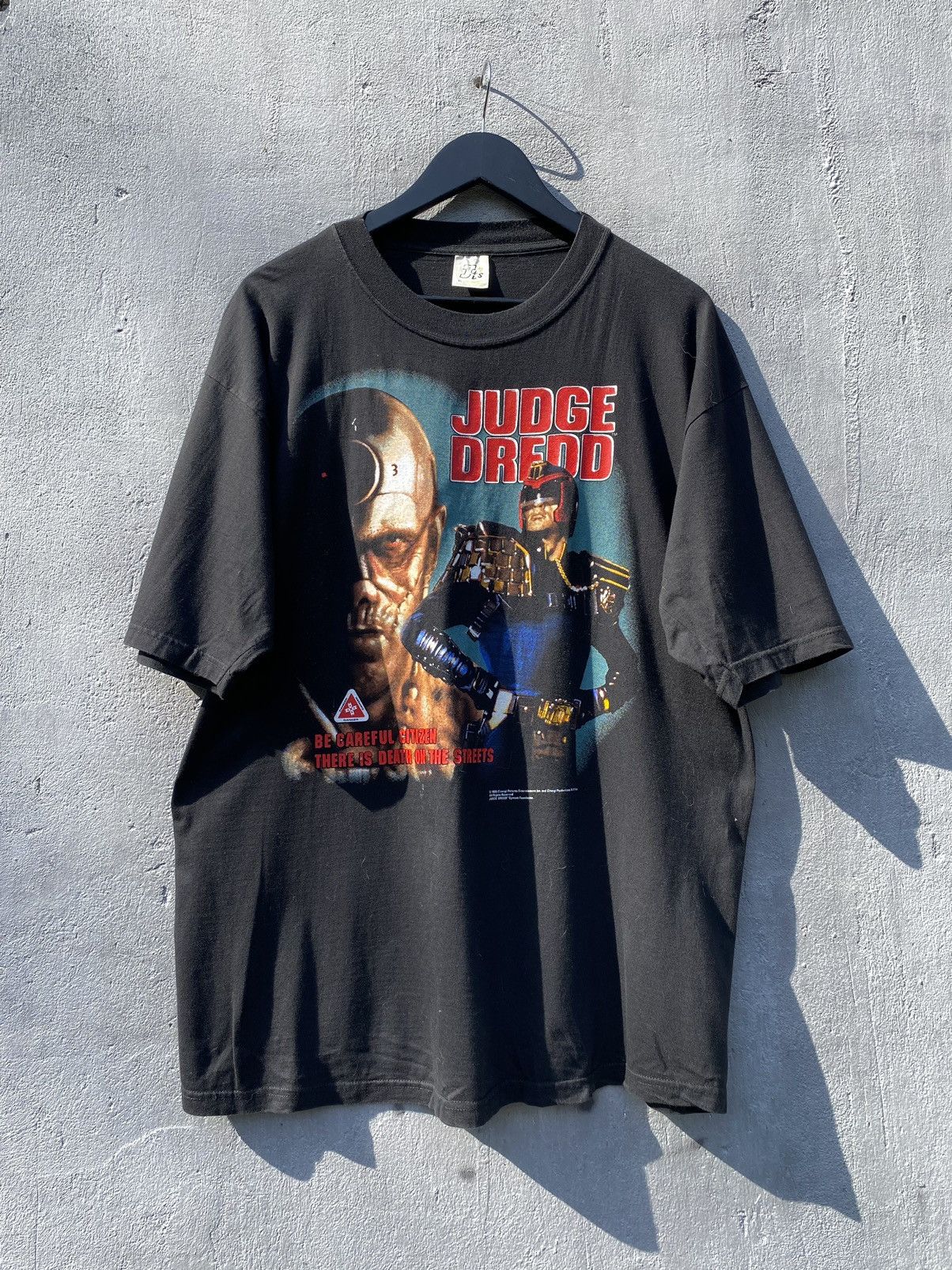 image of Comics x Movie Vintage 1995 Judge Dredd Danger Zone Movie T Shirt Tee in Black, Men's (Size XL)