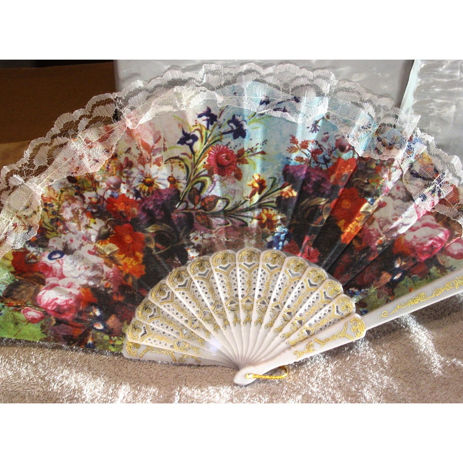 Vintage Vintage Handheld Fan with Flower Design, Small Size, Approx. 16 Inches Wide, Unbranded Collectible Gift Size ONE SIZE - 2 Thumbnail