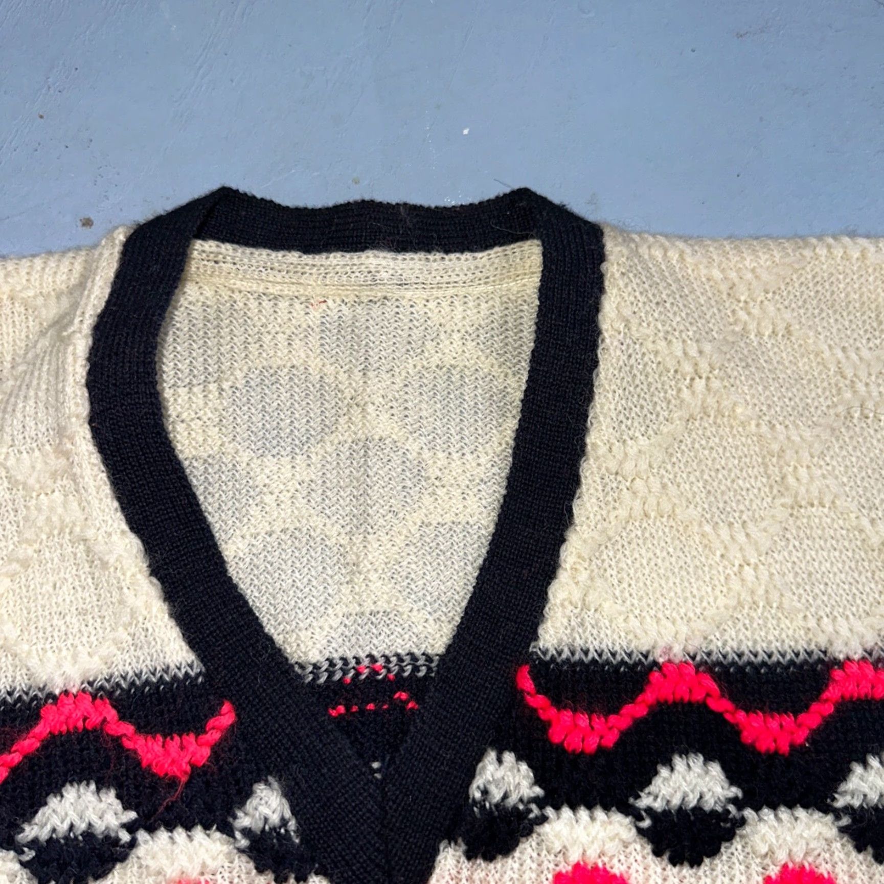 Vintage Vintage 60s 50s Pink Navy Wool Cardigan Sweater Hippie Grandma Core Rockabilly Size US M / EU 48-50 / 2 - 4 Thumbnail