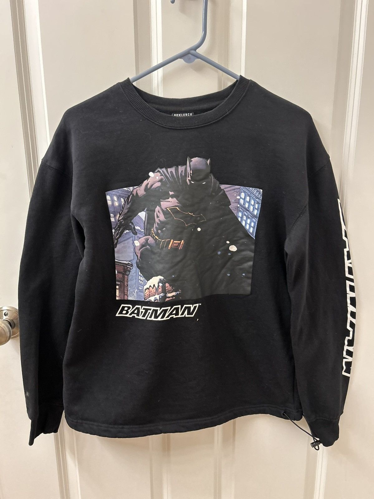 Other Batman Night Watch Crewneck BoxLunch Exclusive Sweatshirt Size US S / EU 44-46 / 1 - 1 Thumbnail