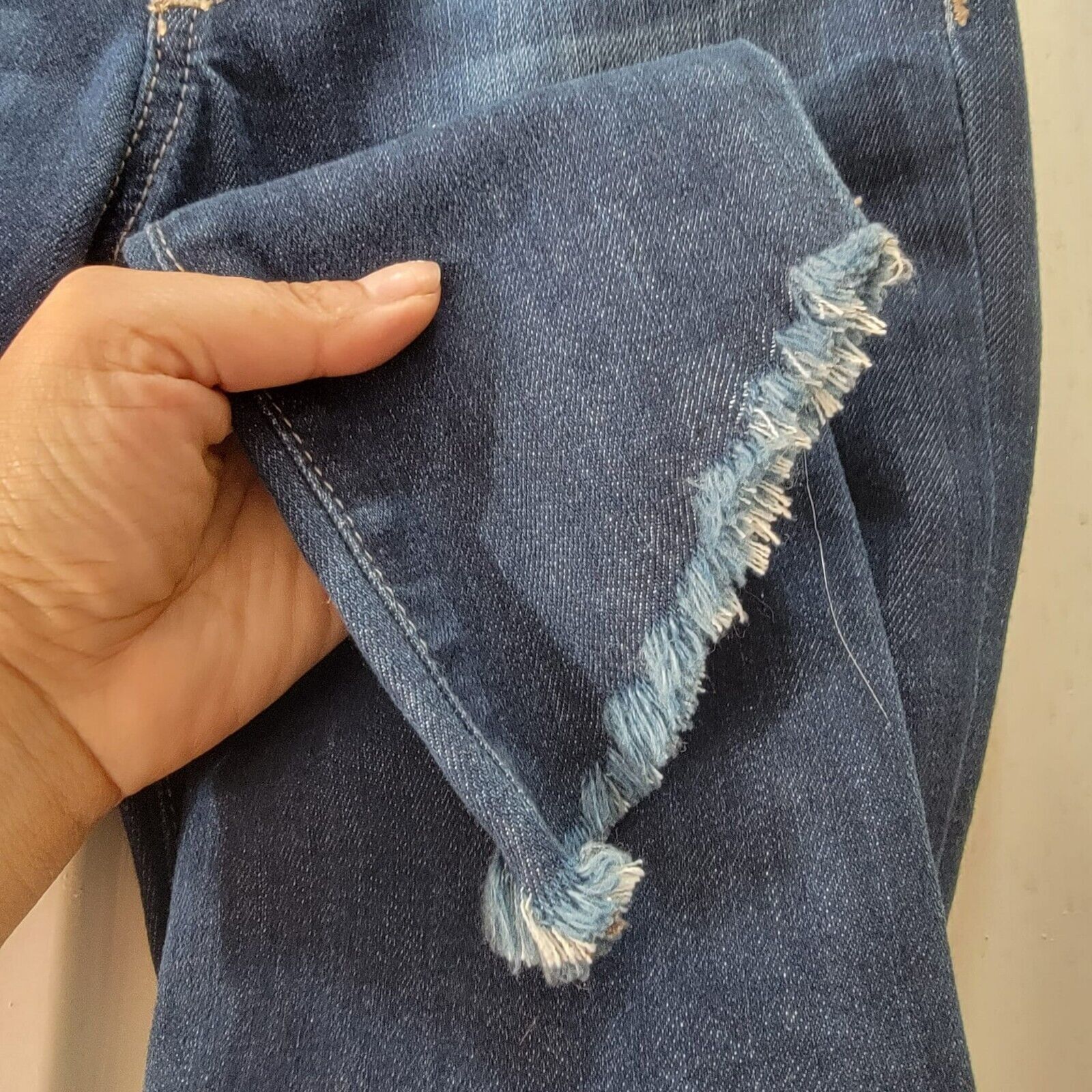 Joe's ❤️Joe's High Rise Skinny Ankle Jeans Dark Wash Diagonal Fray Size 40" / US 18 - 3 Thumbnail
