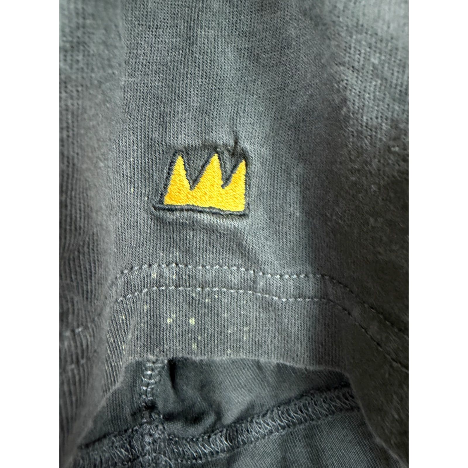 Uniqlo VINTAGE Jean-Michel Basquiat Shirt Medium Crown Pop Art Warhol Dark Slate Gray UNIQLO Size US M / EU 48-50 / 2 - 6 Thumbnail