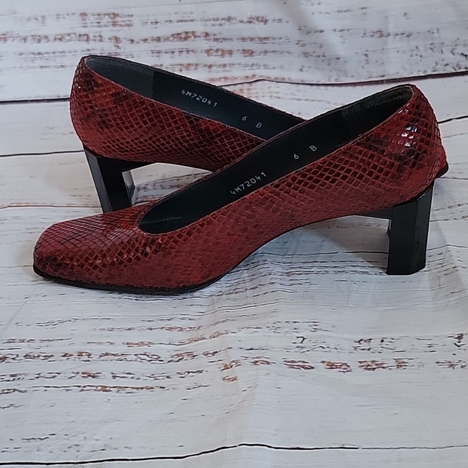 Stuart Weitzman Stuart Weitzman 90s Square Toe Block Heel Pumps 6 Size US 6 / IT 36 - 6 Thumbnail