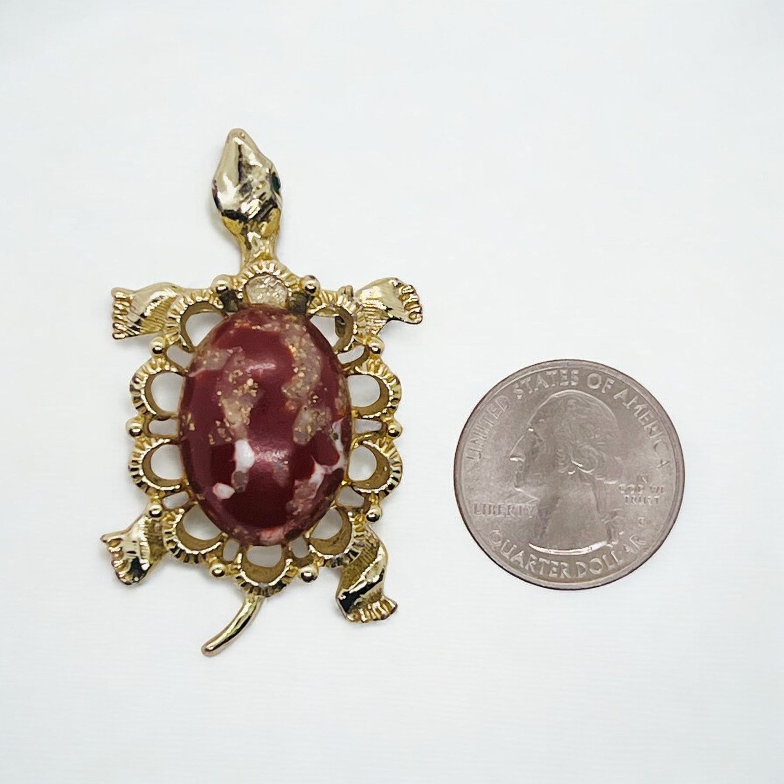 Vintage Turtle Brooch-Thermoset Faux Jasper-Gold Tone-Green Size ONE SIZE - 6 Thumbnail