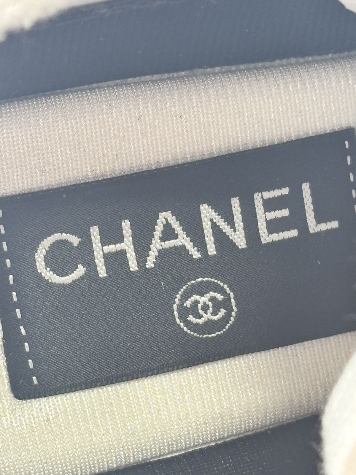 Chanel CHANEL SNEAKER SIZE 38.5 Size US 7.5 / IT 37.5 - 12 Thumbnail