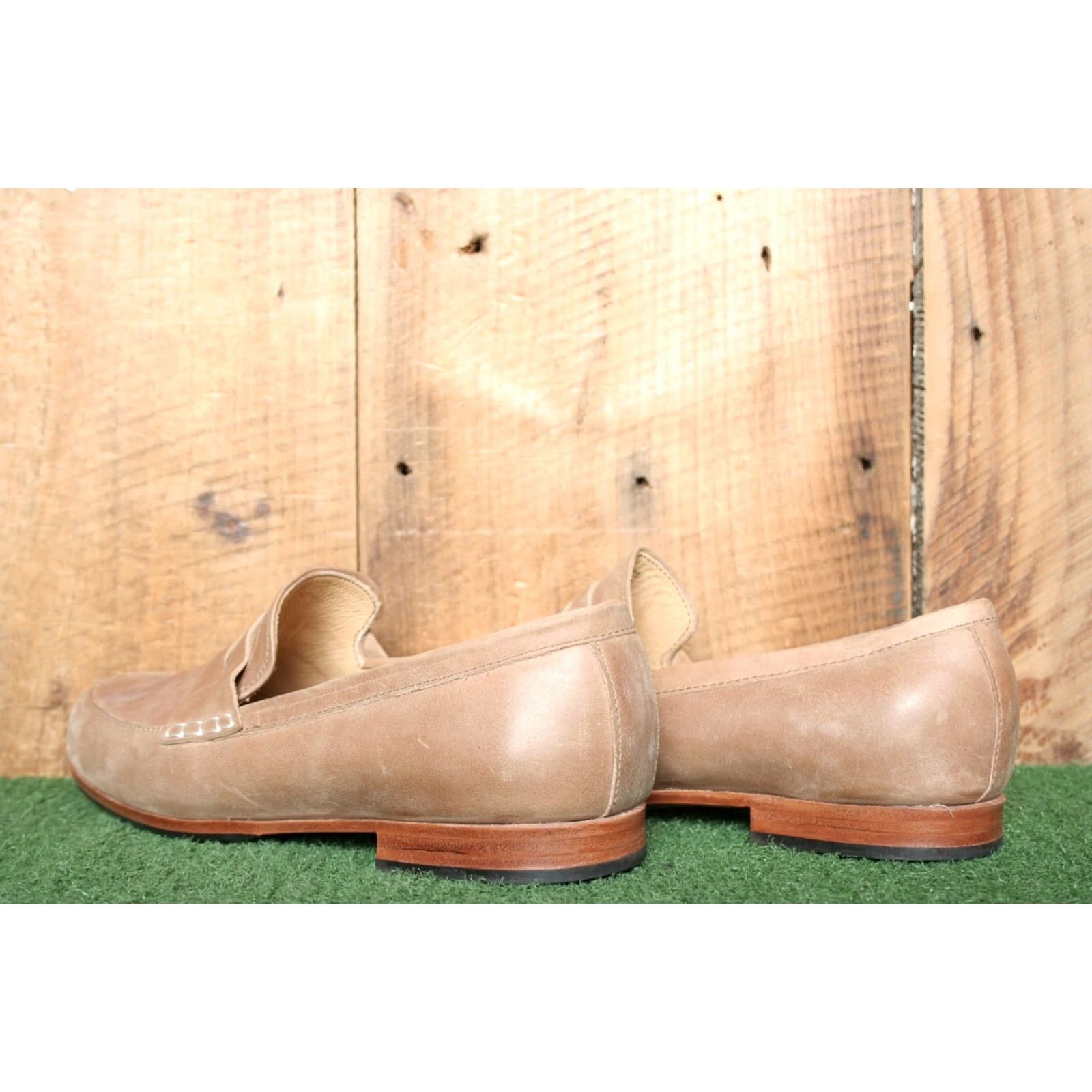 Vintage ADELANTE The Sofia Tan Leather Penny Loafers Women's Sz. 9.5 E Shoes Flat Slip On Mens Womens Boys Girls Size US 10 / IT 40 - 3 Thumbnail