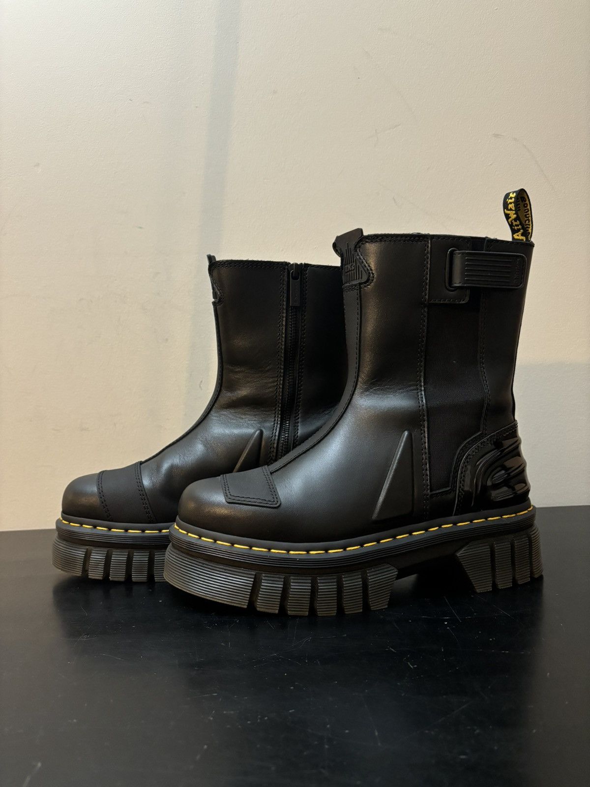 Dr Martens Audrick Leather Chelsea Boots Black