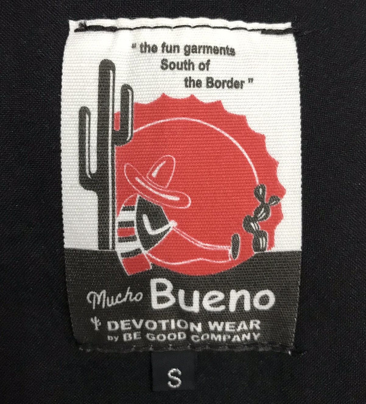 Japanese Brand × Vintage Vintage Mucho Bueno Made In Japan Sleeveless Jacket Hoodie Size US S / EU 44-46 / 1 - 10 Thumbnail
