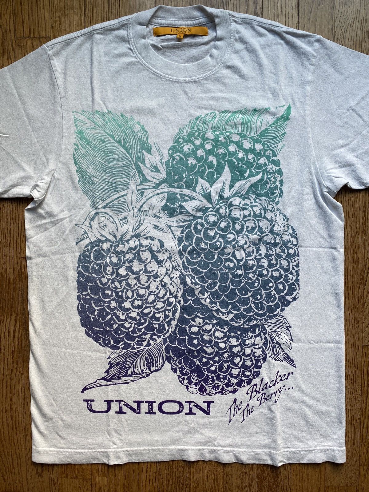 Other × Union LA Union The Blacker The Berry Tee Sz M Size US M / EU 48-50 / 2 - 6 Thumbnail