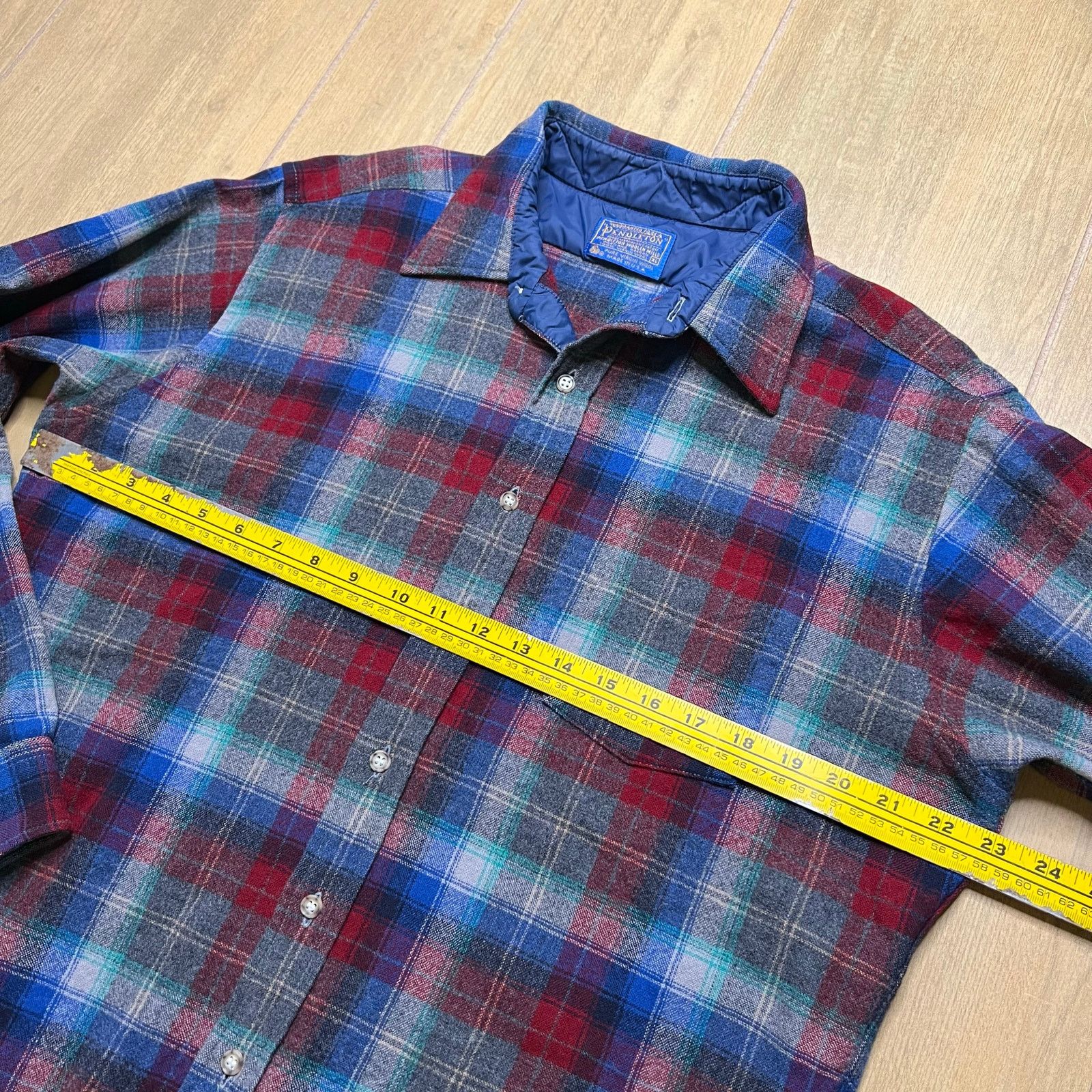 Pendleton Vintage Pendleton Wool Flannel Shirt USA Plaid XL Distress Size US XL / EU 56 / 4 - 5 Thumbnail